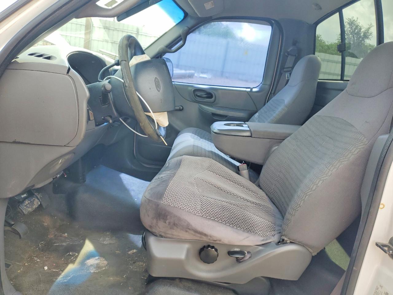 2000 Ford F150 White vin: 1FTZF1729YKA60944