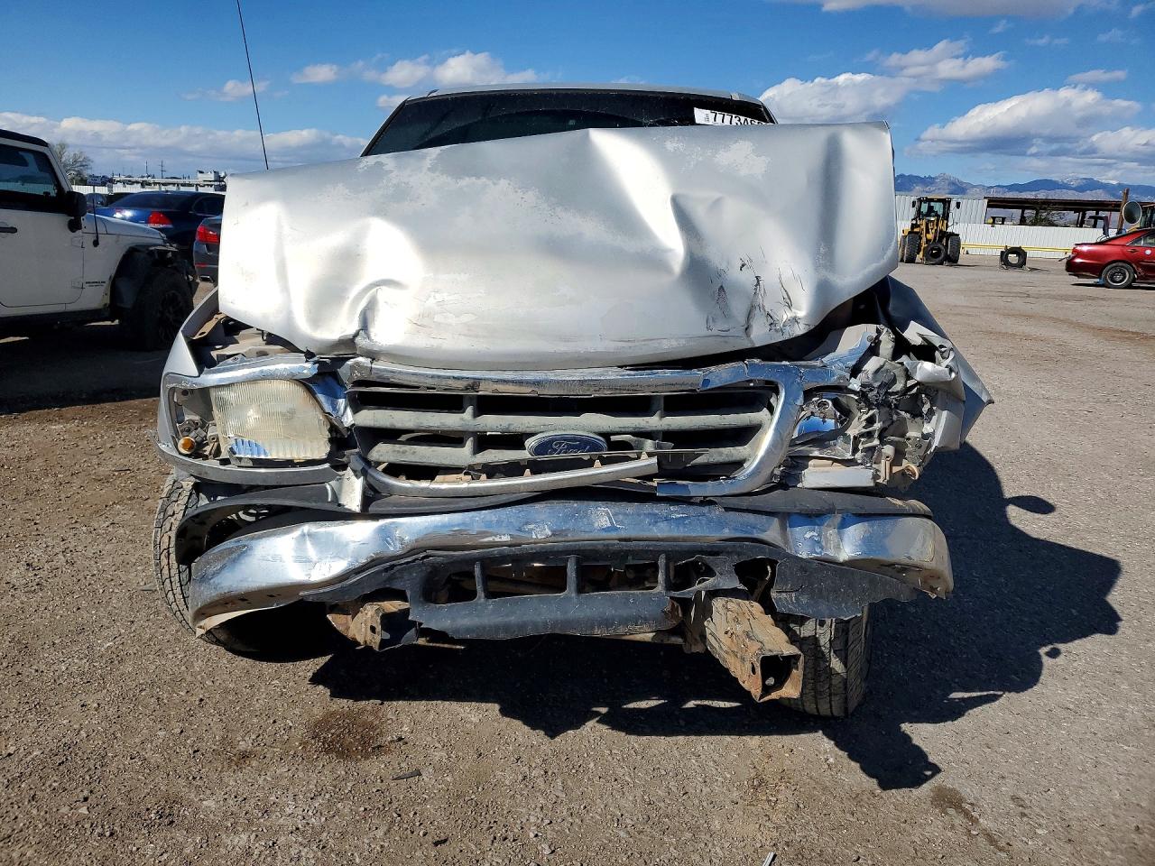 2000 Ford F150 Silver vin: 1FTZF1729YKB26876