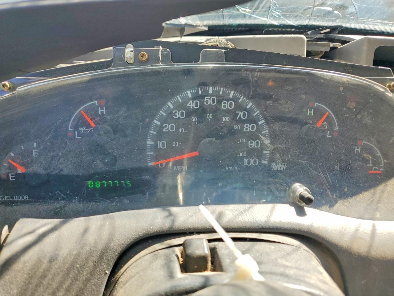 2000 Ford F150 Silver vin: 1FTZF1729YKB26876