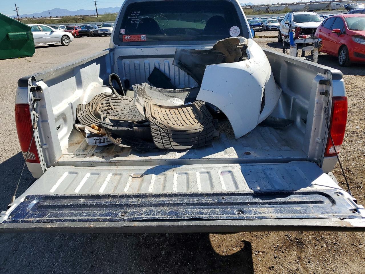2000 Ford F150 Silver vin: 1FTZF1729YKB26876