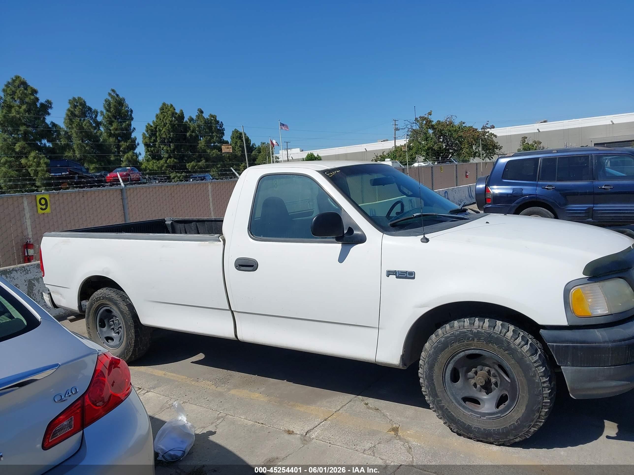 2000 Ford F150 White vin: 1FTZF1729YNC07519