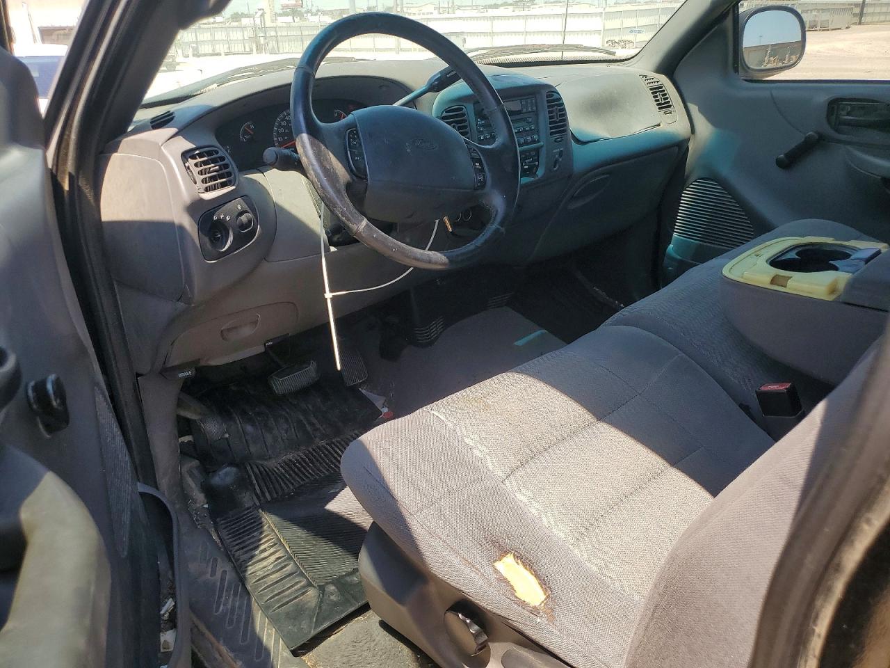 2001 Ford F150 Black vin: 1FTZF172X1KA07207