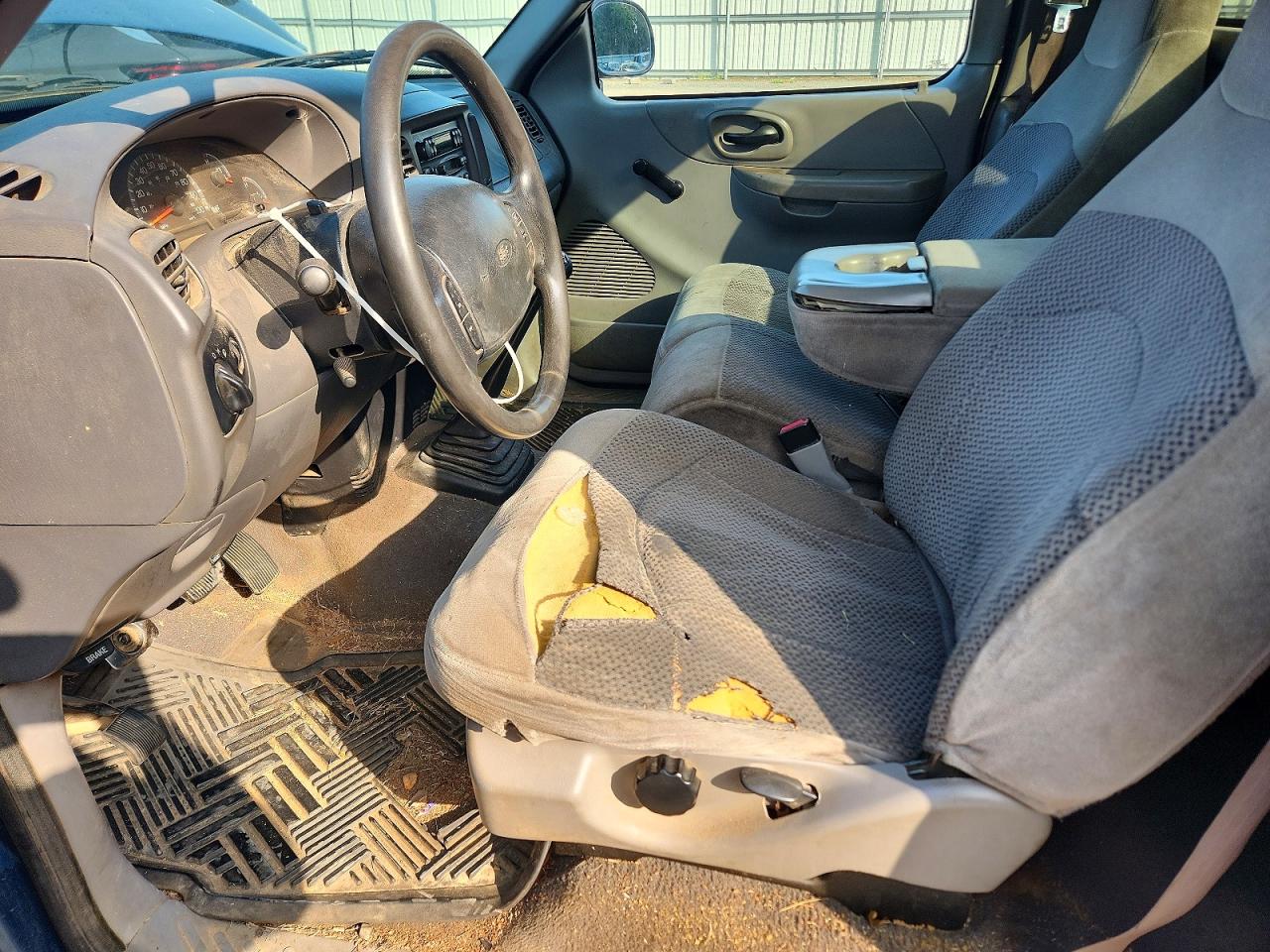 2000 Ford F150 Blue vin: 1FTZF172XYNA41382