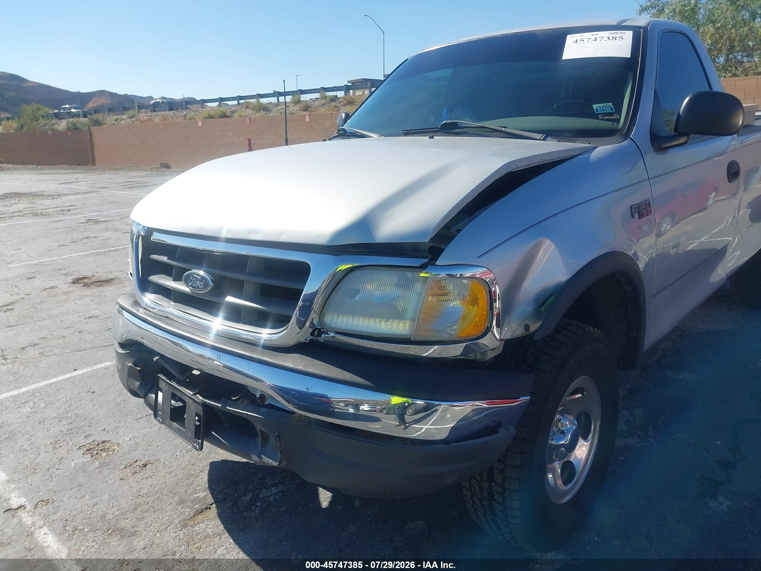 2000 Ford F-150 Work Series/xl/xlt Silver vin: 1FTZF1820YKA81115