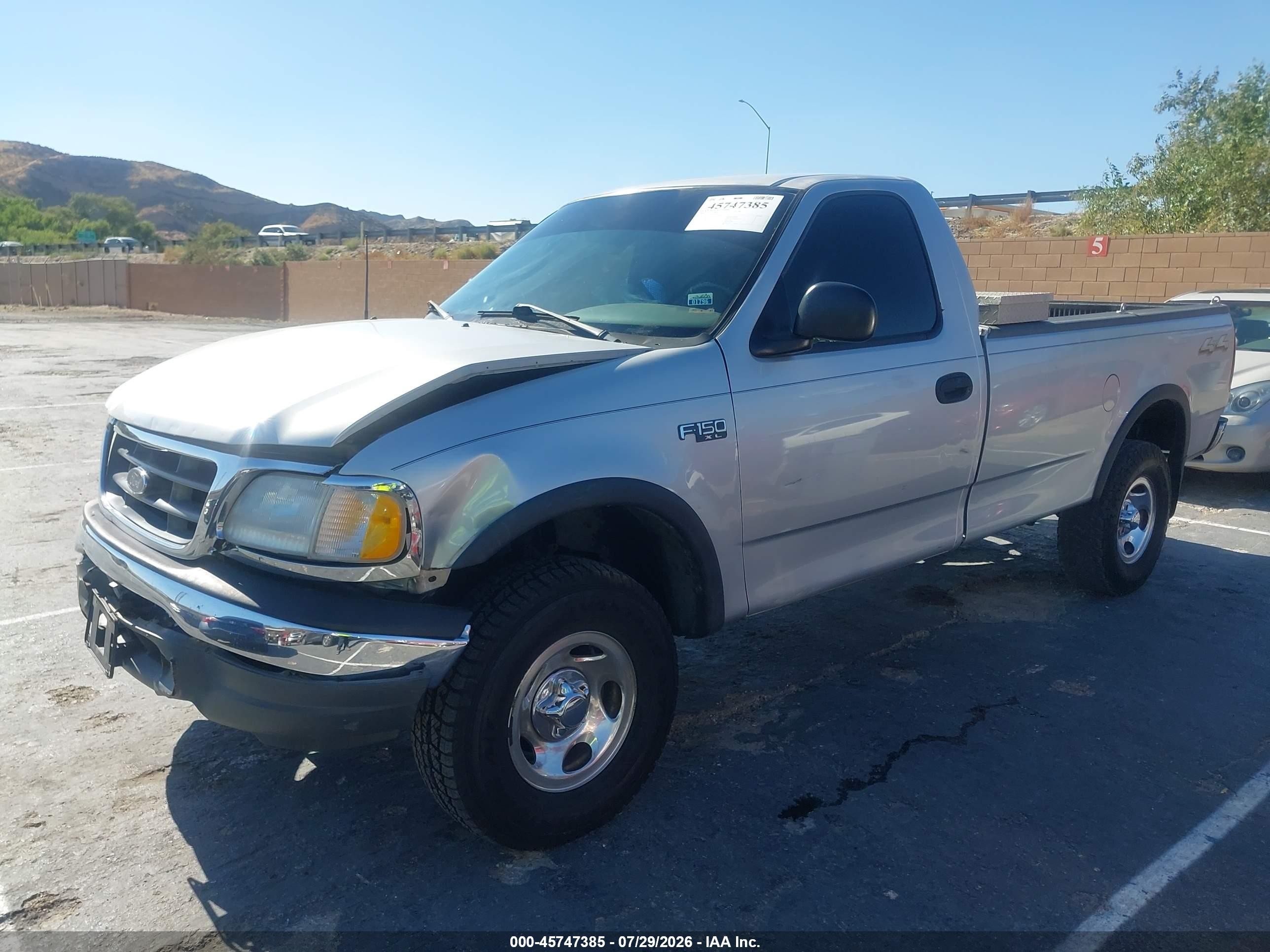 2000 Ford F-150 Work Series/xl/xlt Silver vin: 1FTZF1820YKA81115
