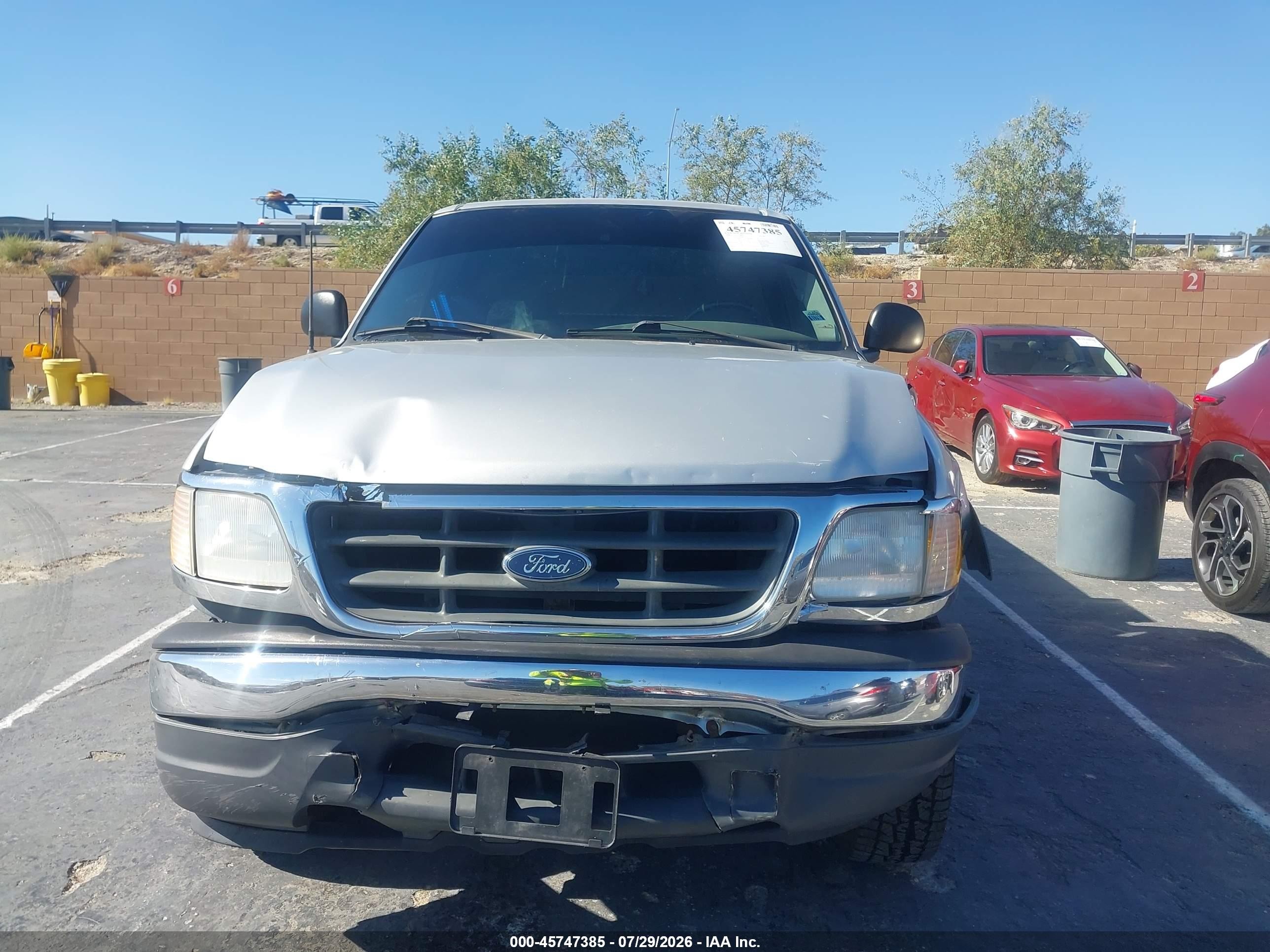 2000 Ford F-150 Work Series/xl/xlt Silver vin: 1FTZF1820YKA81115