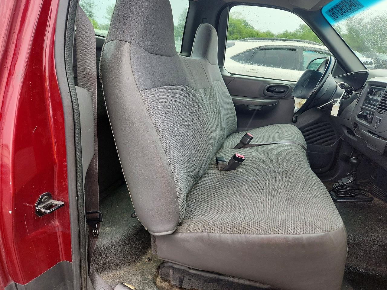 1999 Ford F150 Maroon vin: 1FTZF1825XNA73315