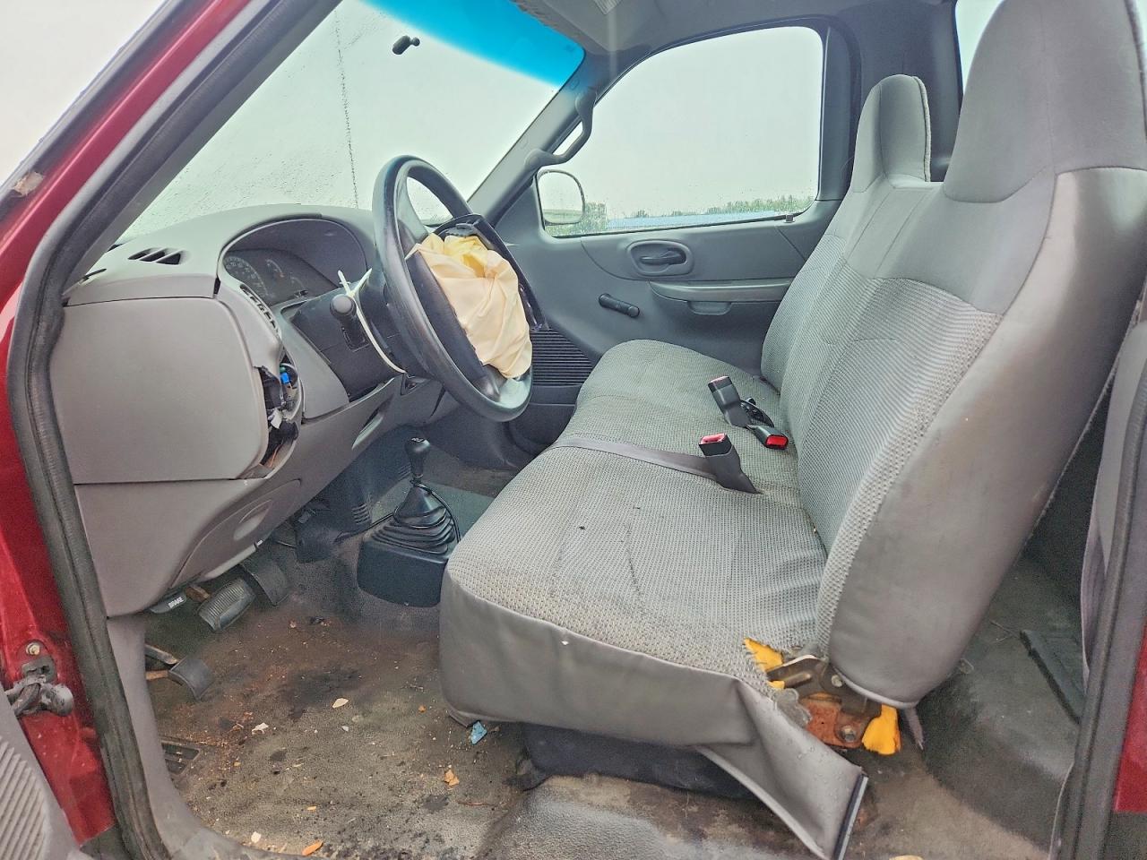 1999 Ford F150 Maroon vin: 1FTZF1825XNA73315