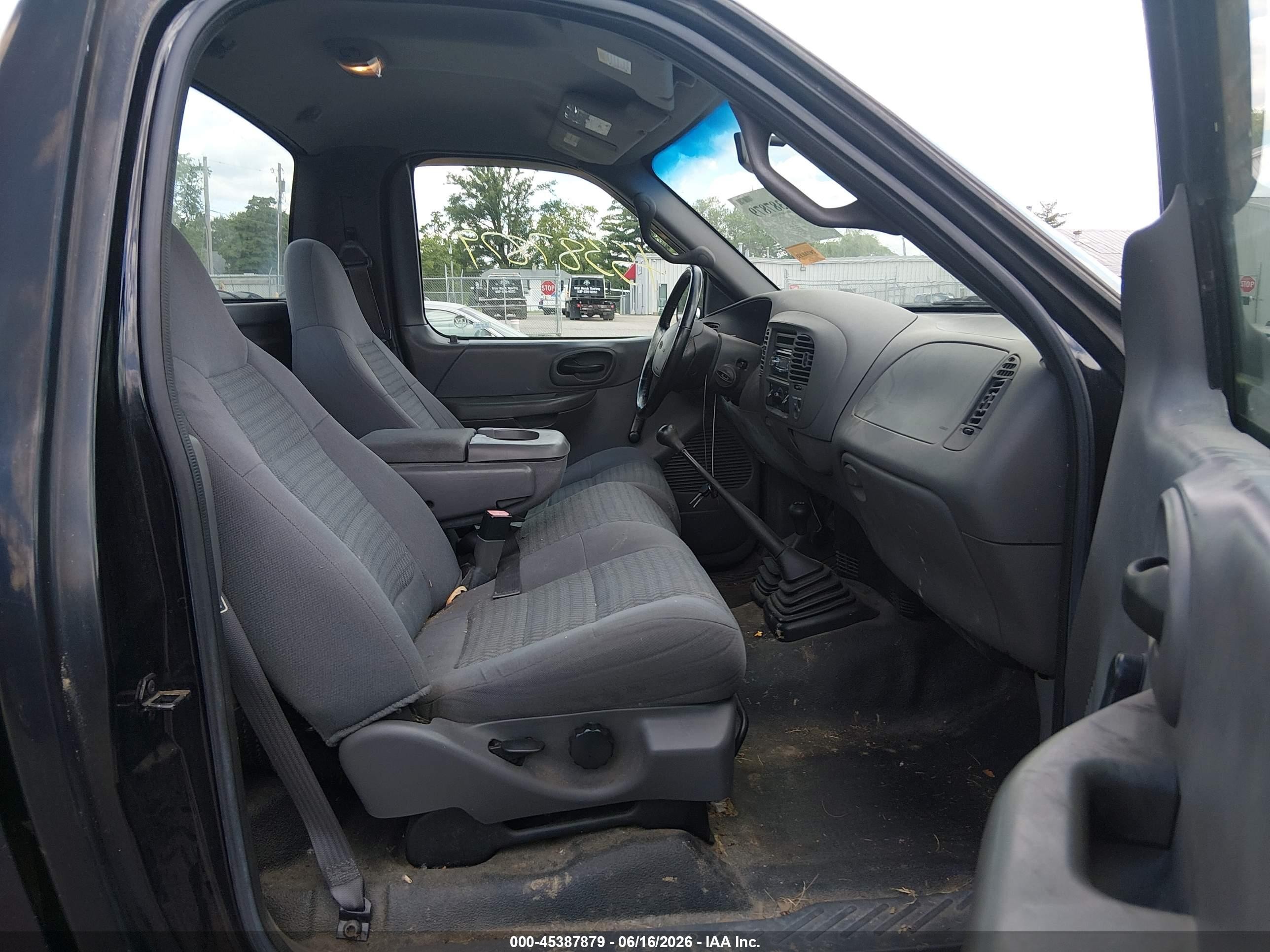 2001 Ford F-150 Xl/xlt Black vin: 1FTZF18281NA44267