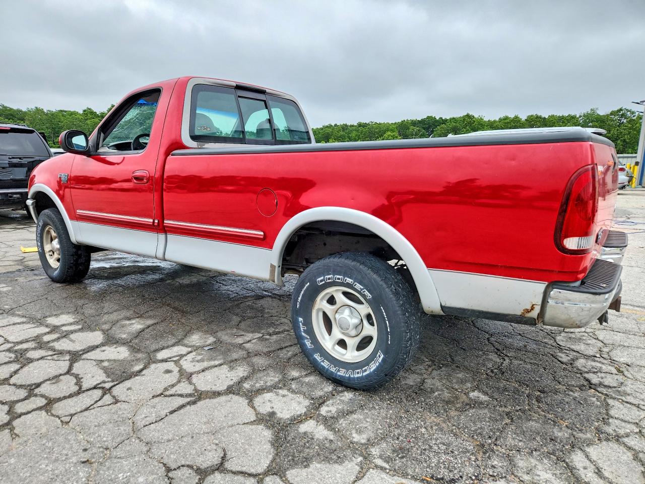 1998 Ford F150 Red vin: 1FTZF18W6WKA99456