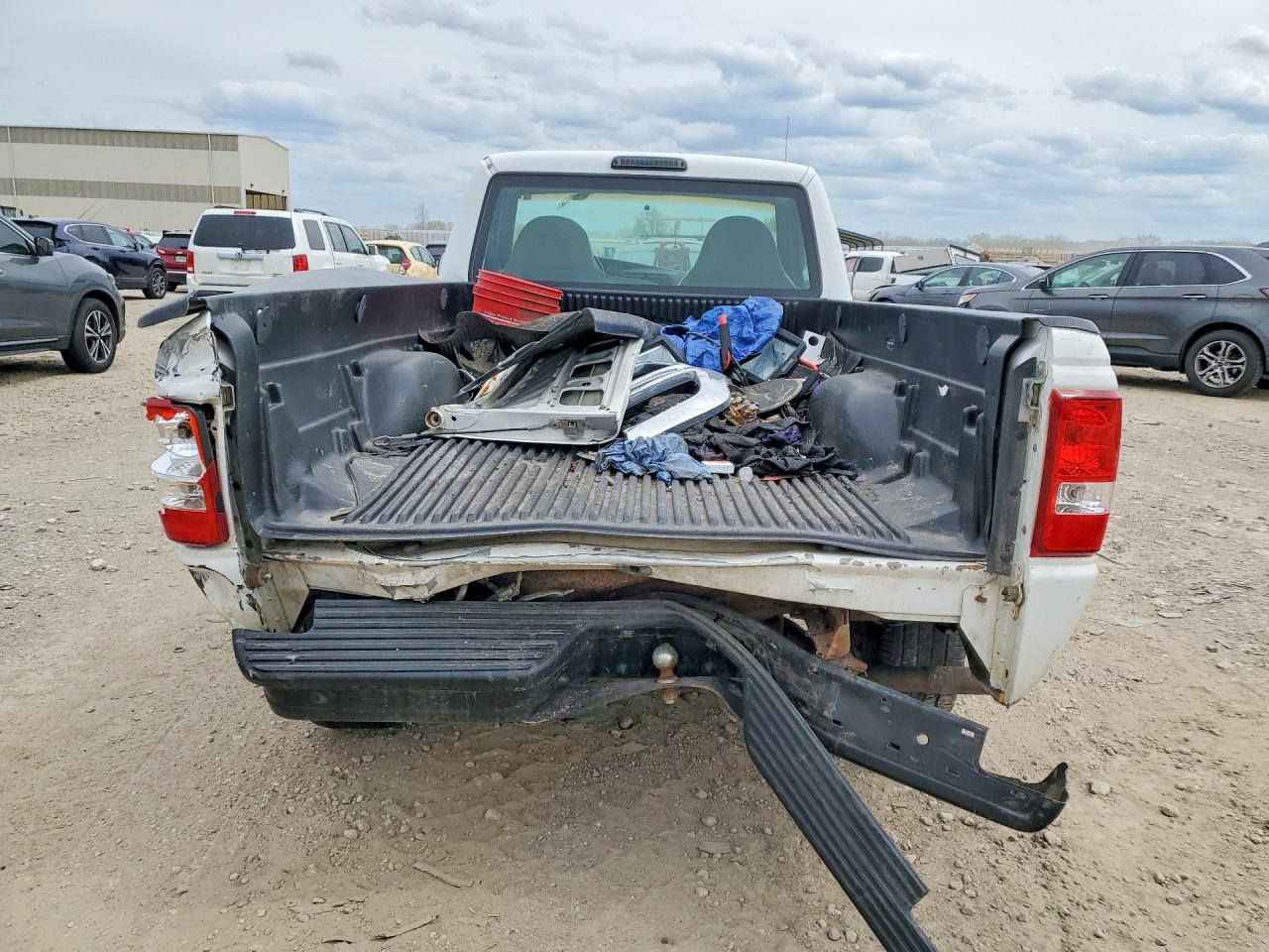 2001 Ford Ranger White vin: 1FTZR11E91TA94988