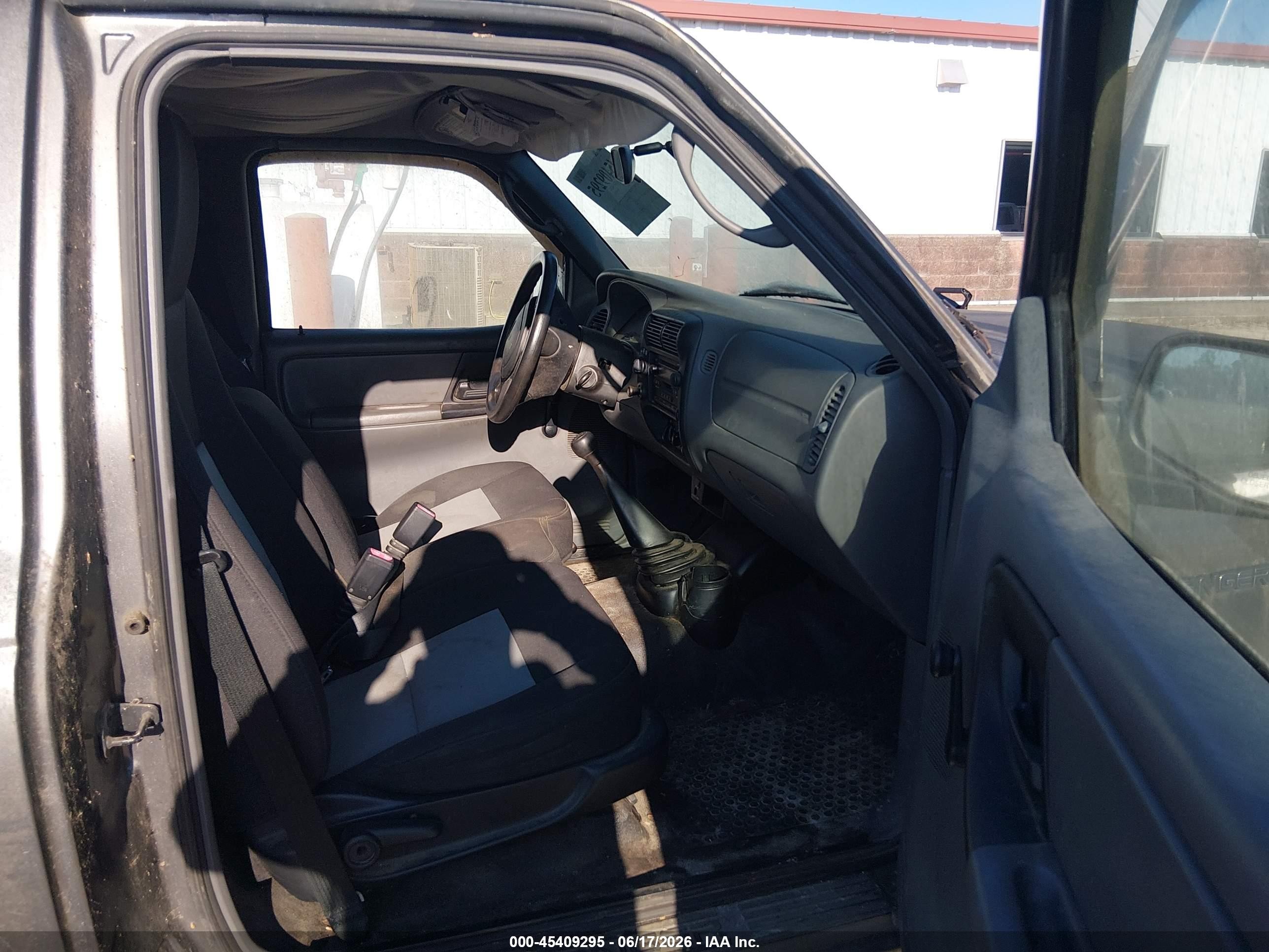 2004 Ford Ranger Edge Серый vin: 1FTZR11U24PB28676