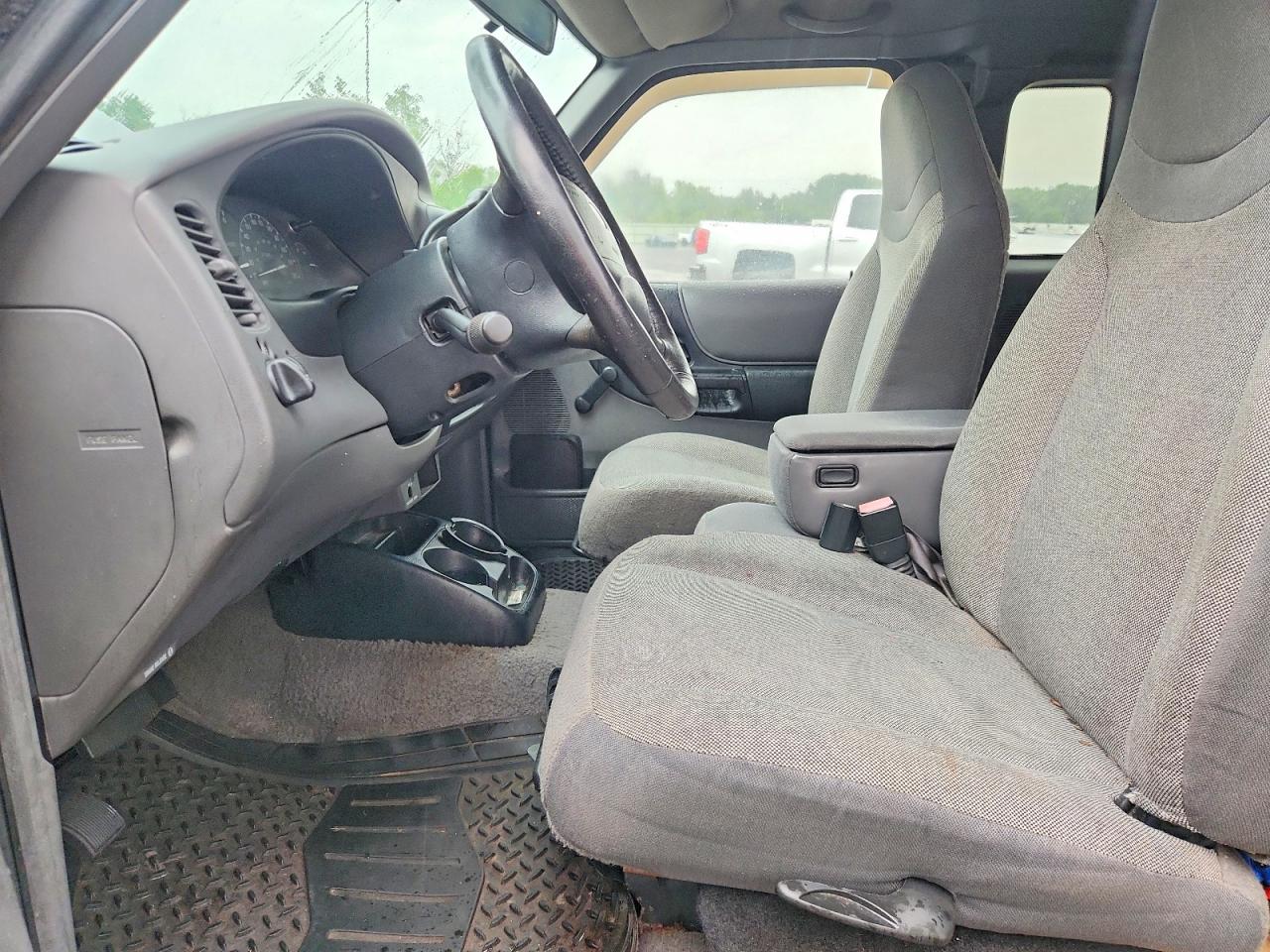 2001 Ford Ranger Super Cab Black vin: 1FTZR15E01PB35625
