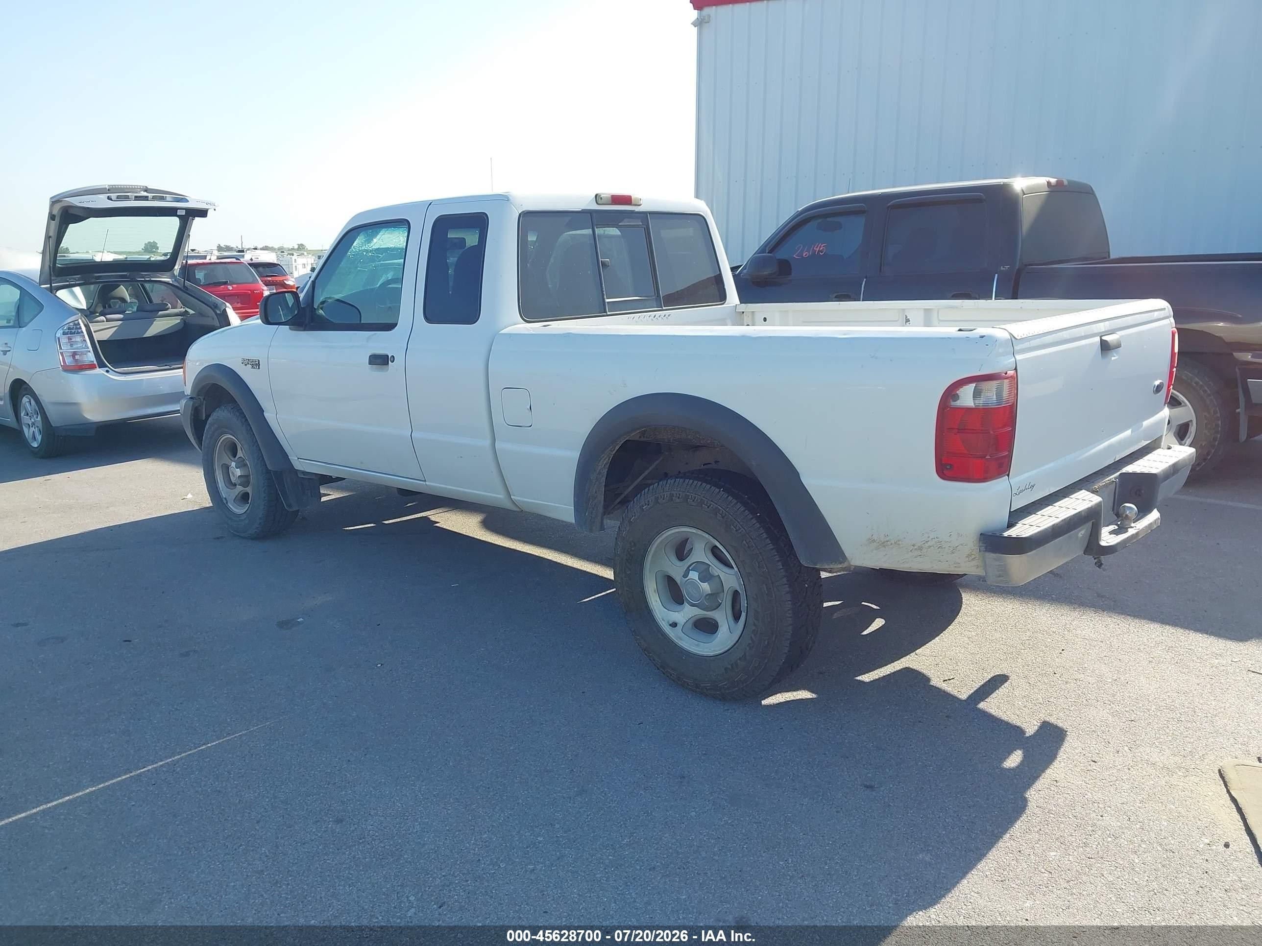 2002 Ford Ranger Xlt White vin: 1FTZR15E02PA64041