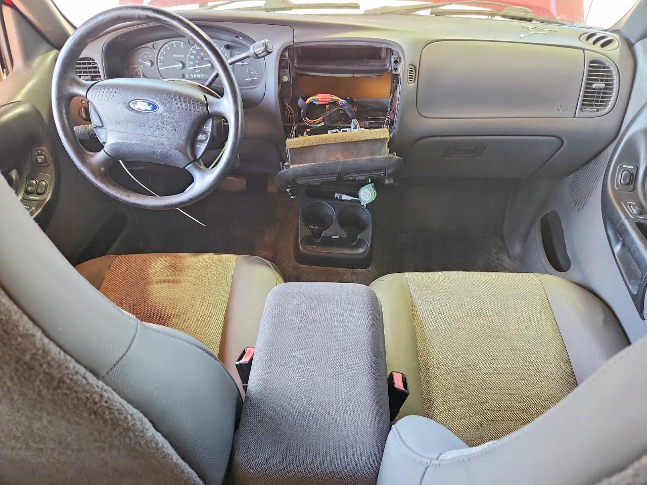 2001 Ford Ranger Super Cab Red vin: 1FTZR15E11TA48386