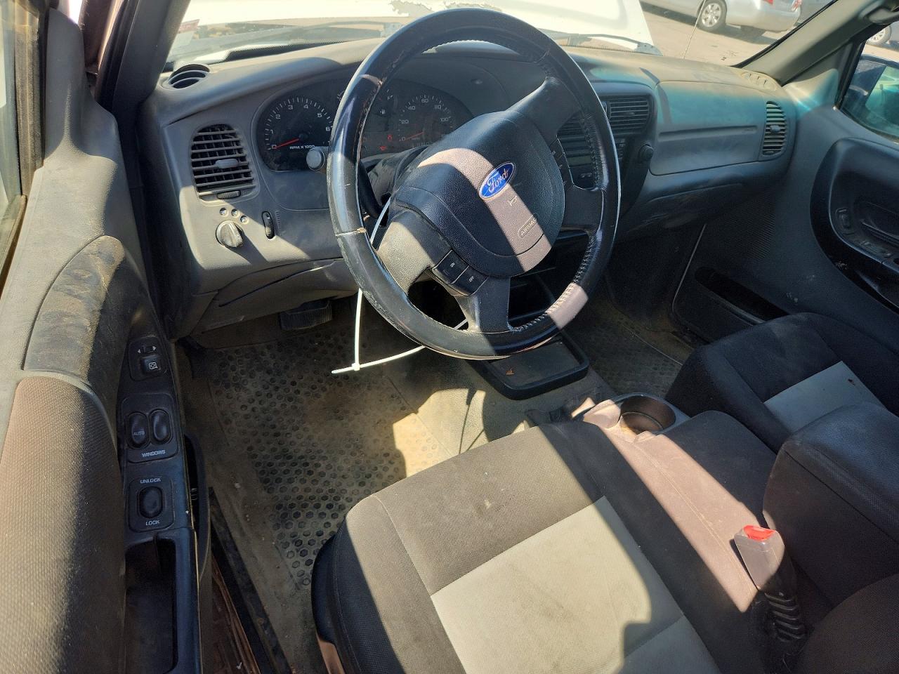 2004 Ford Ranger Super Cab White vin: 1FTZR15E14PB14979