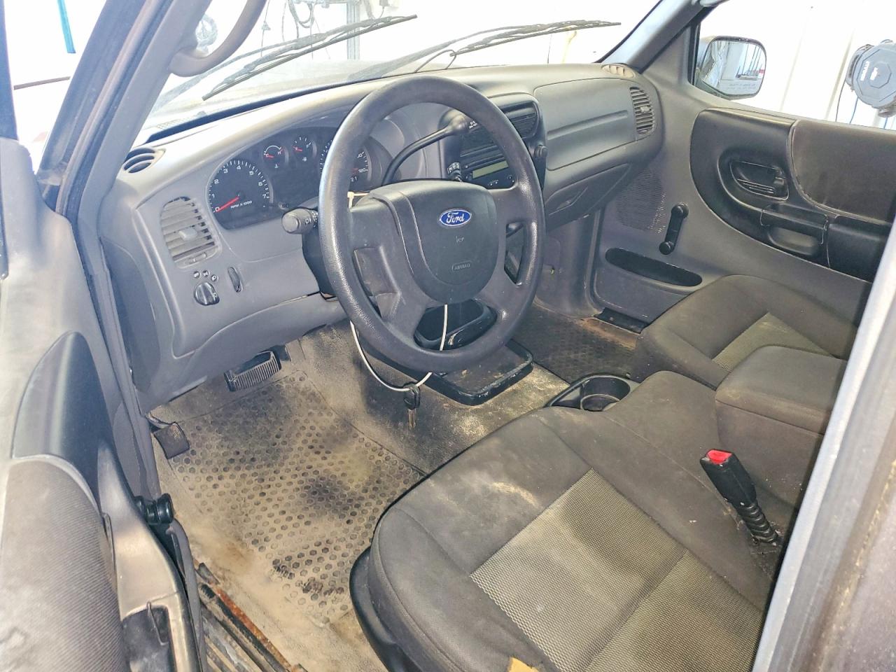 2004 Ford Ranger Gray vin: 1FTZR15E14TA06952