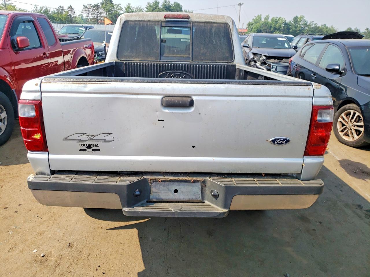 2005 Ford Ranger Super Cab Silver vin: 1FTZR15E25PA14858