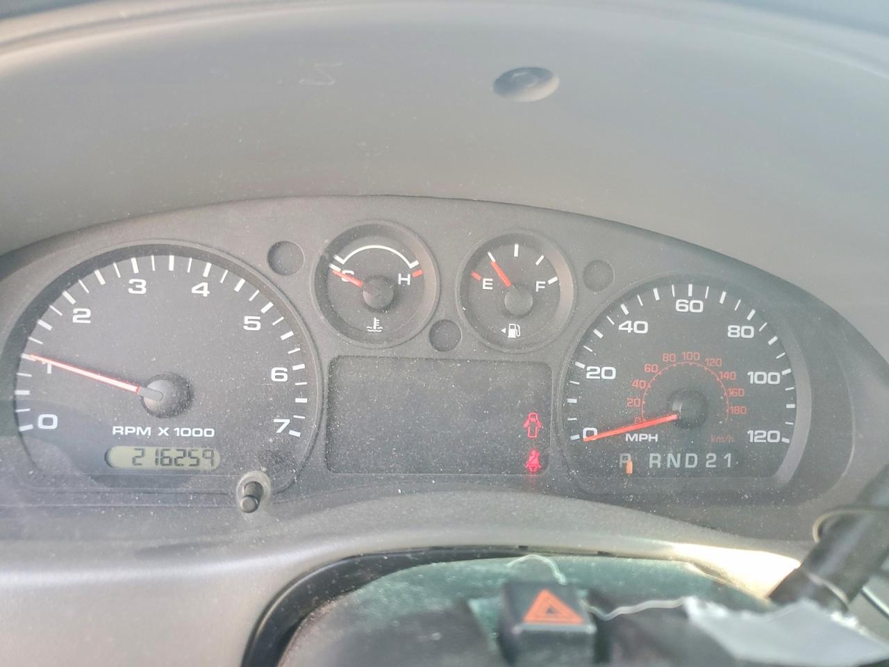 2011 Ford Ranger Super Cab Red vin: 1FTZR15E36PA05264