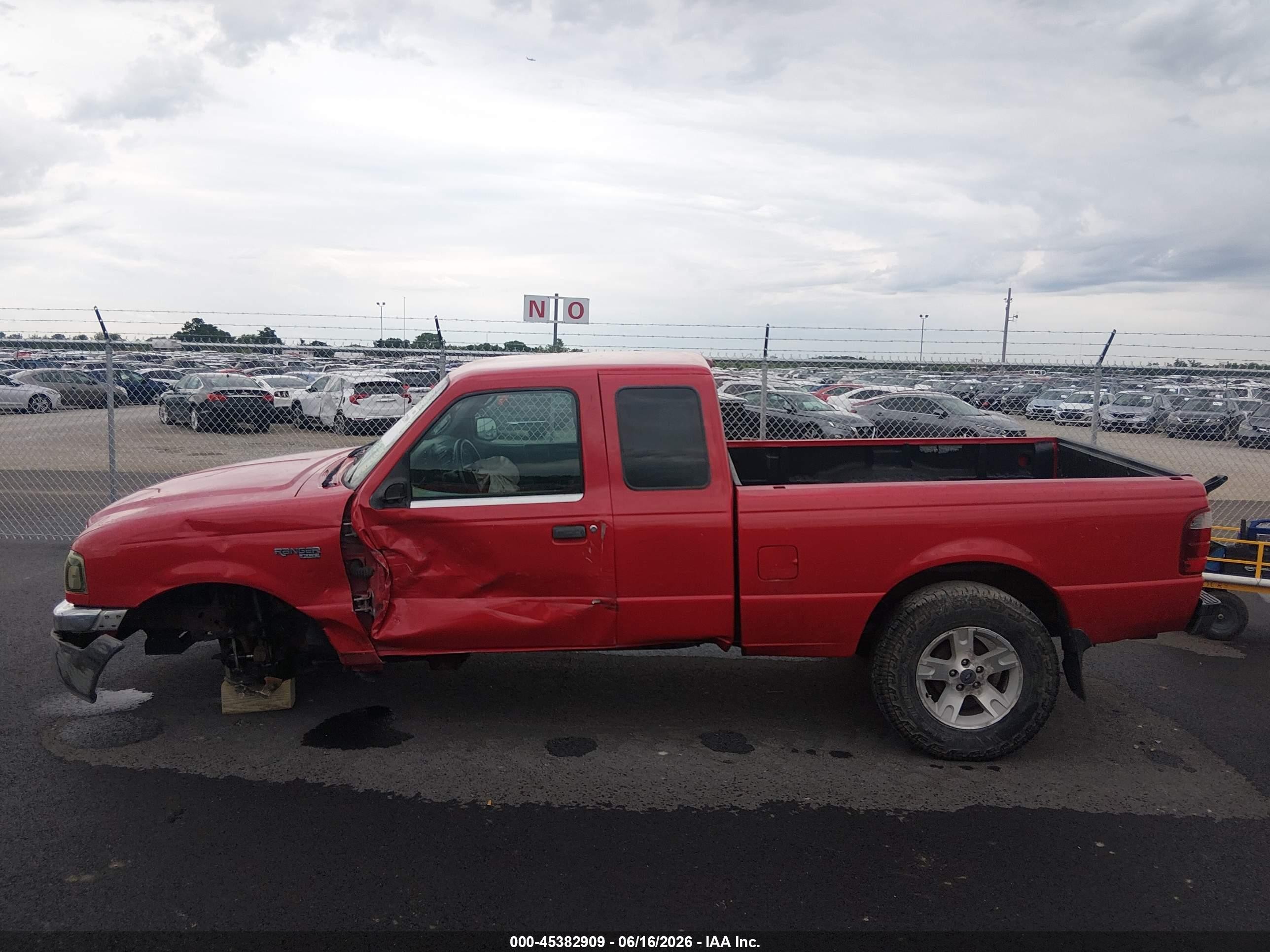 2004 Ford Ranger Xlt Red vin: 1FTZR15E74PB62454