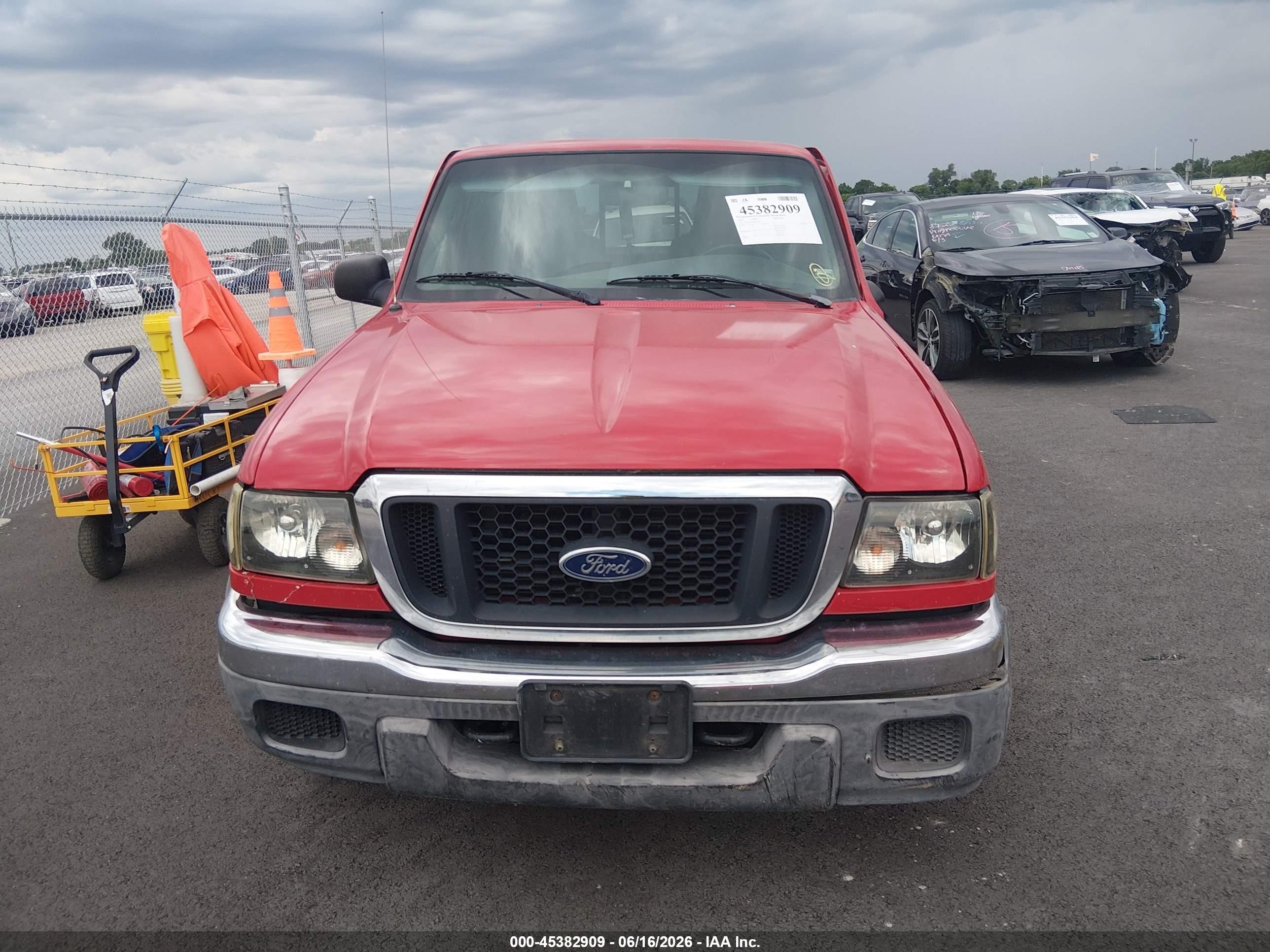 2004 Ford Ranger Xlt Red vin: 1FTZR15E74PB62454