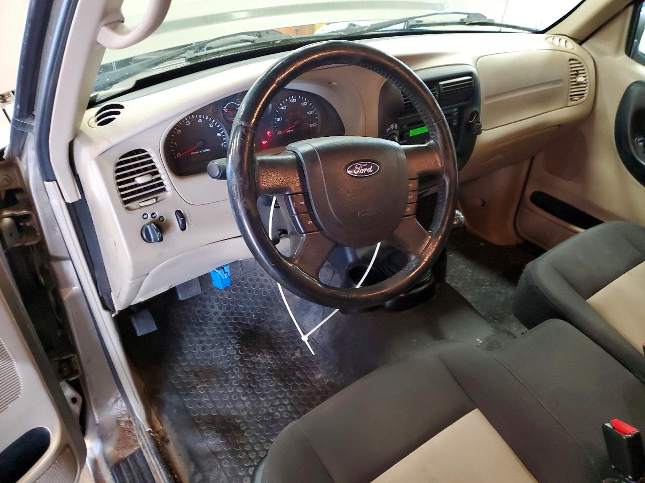 2004 Ford Ranger Super Cab Бежевый vin: 1FTZR15E74PB66102