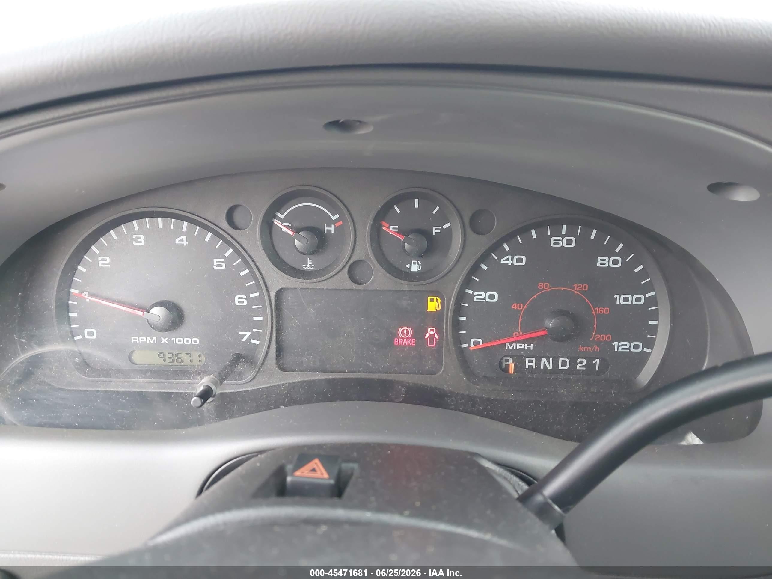 2004 Ford Ranger Xlt White vin: 1FTZR15E74TA18006