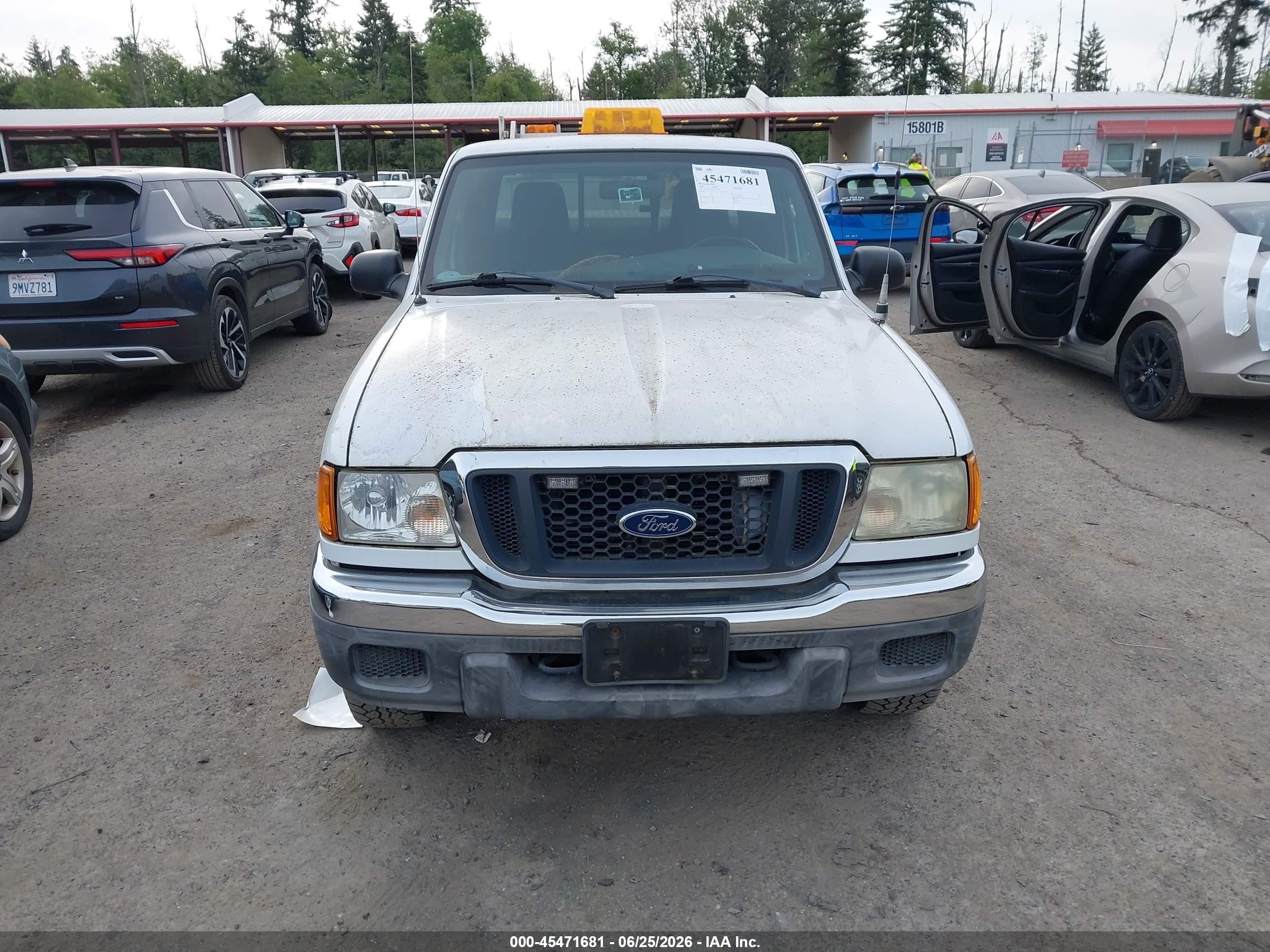 2004 Ford Ranger Xlt White vin: 1FTZR15E74TA18006