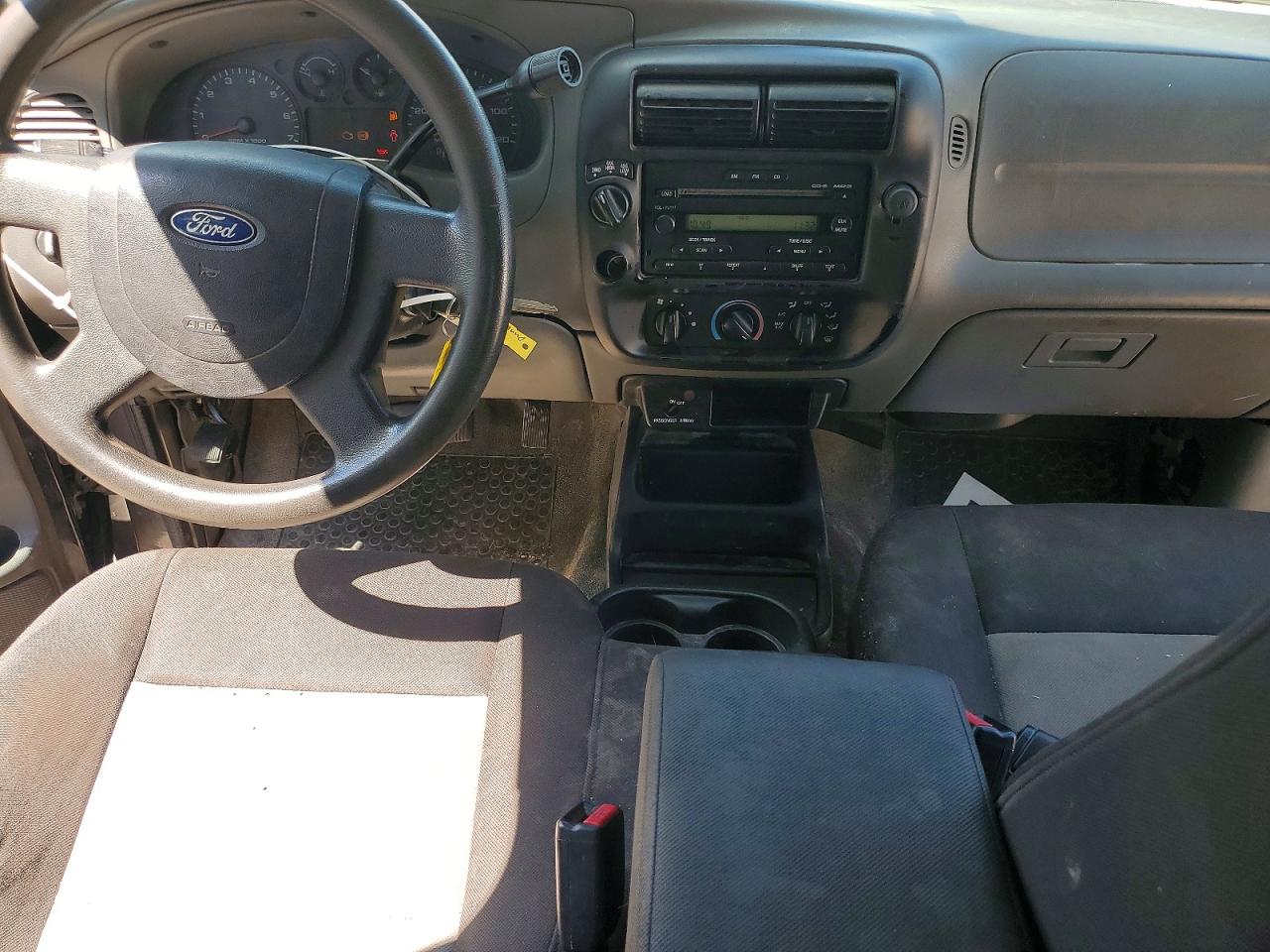 2004 Ford Ranger Super Cab Silver vin: 1FTZR15E84PA95184
