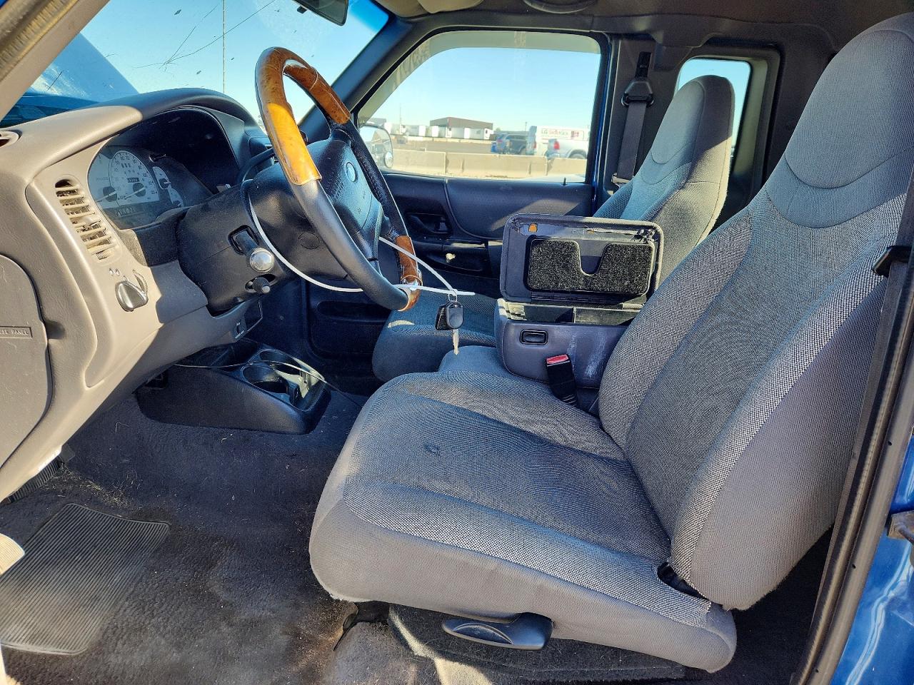 2001 Ford Ranger Super Cab Blue vin: 1FTZR15E91PA92337