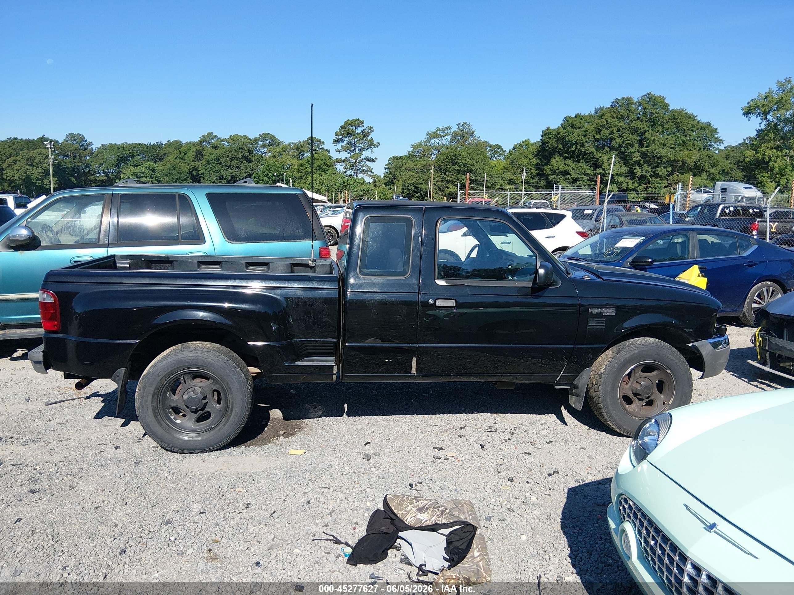 2002 Ford Ranger Xlt Black vin: 1FTZR15EX2TA58593