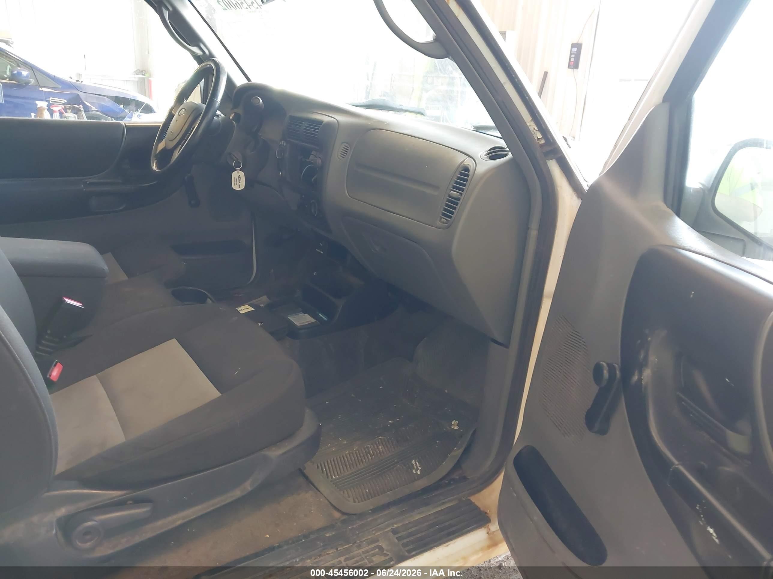 2004 Ford Ranger Xlt White vin: 1FTZR15EX4PA65166