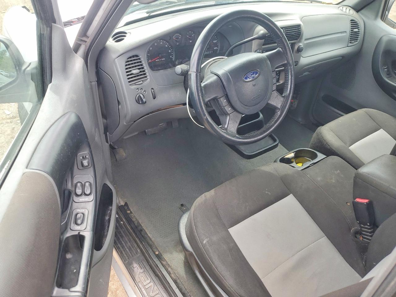 2005 Ford Ranger Silver vin: 1FTZR15EX5PB08230
