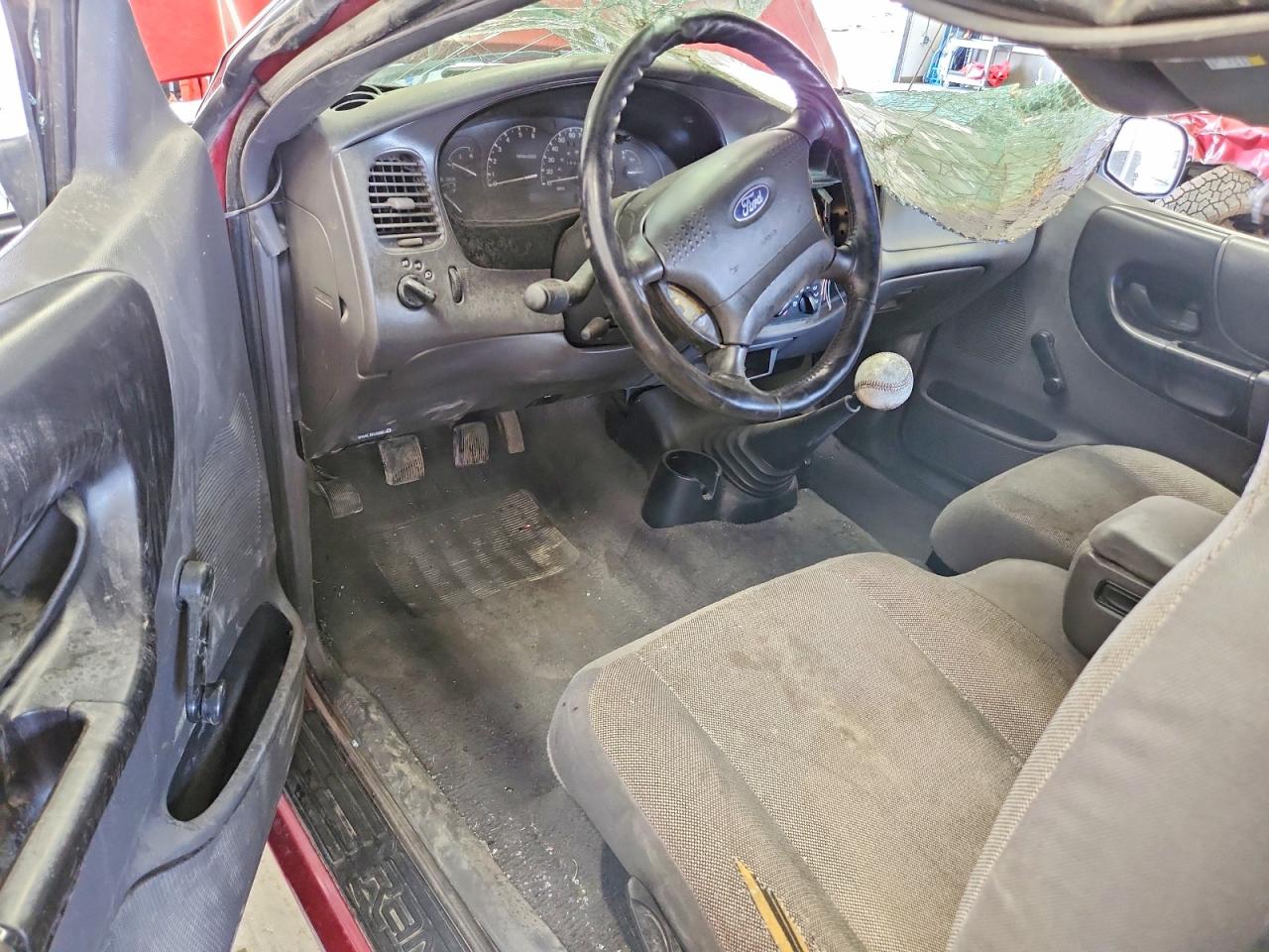 2001 Ford Ranger Super Cab Burgundy vin: 1FTZR15U51TA05807