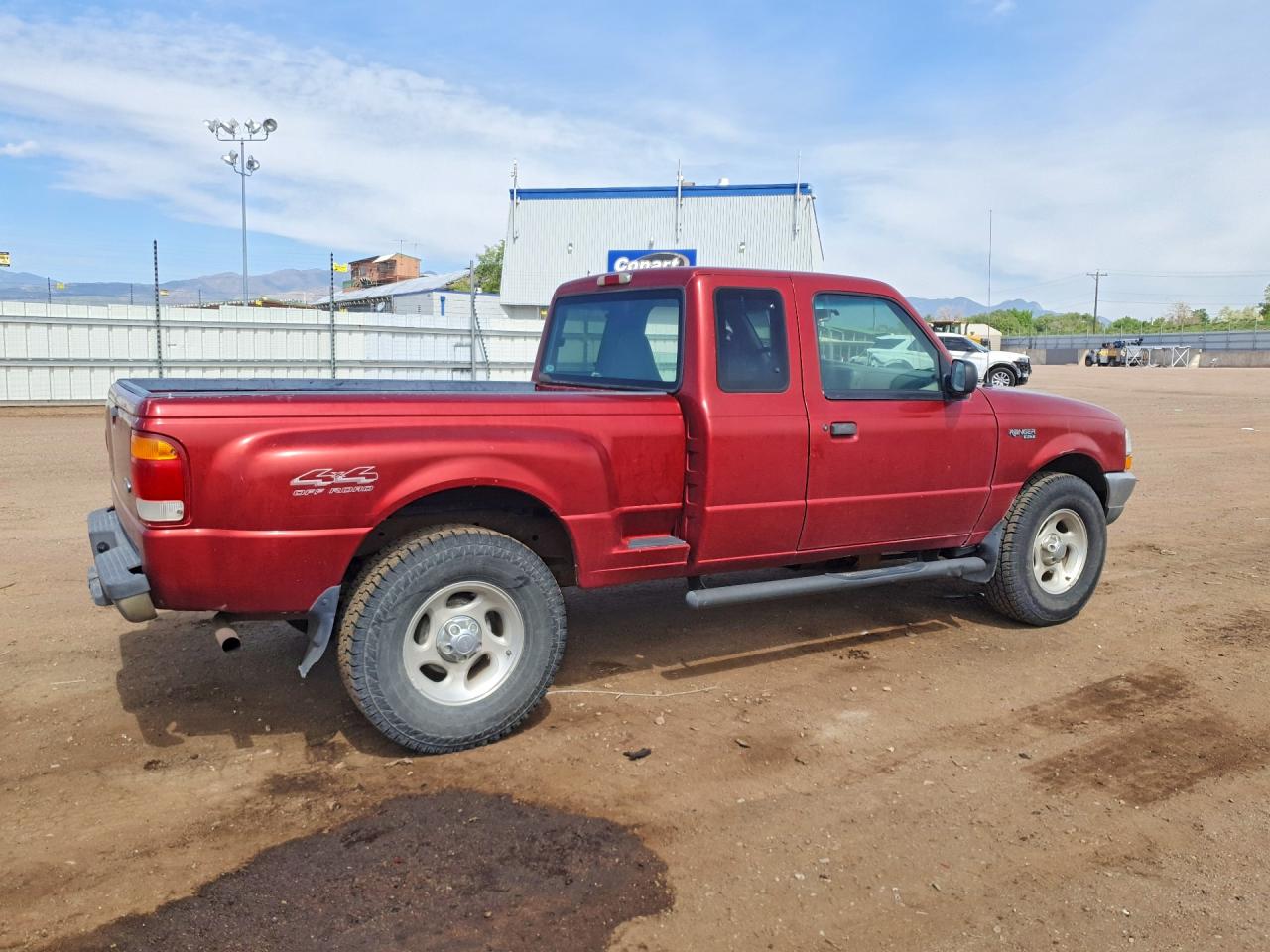 1999 Ford Ranger Super Cab Red vin: 1FTZR15V0XPB60484