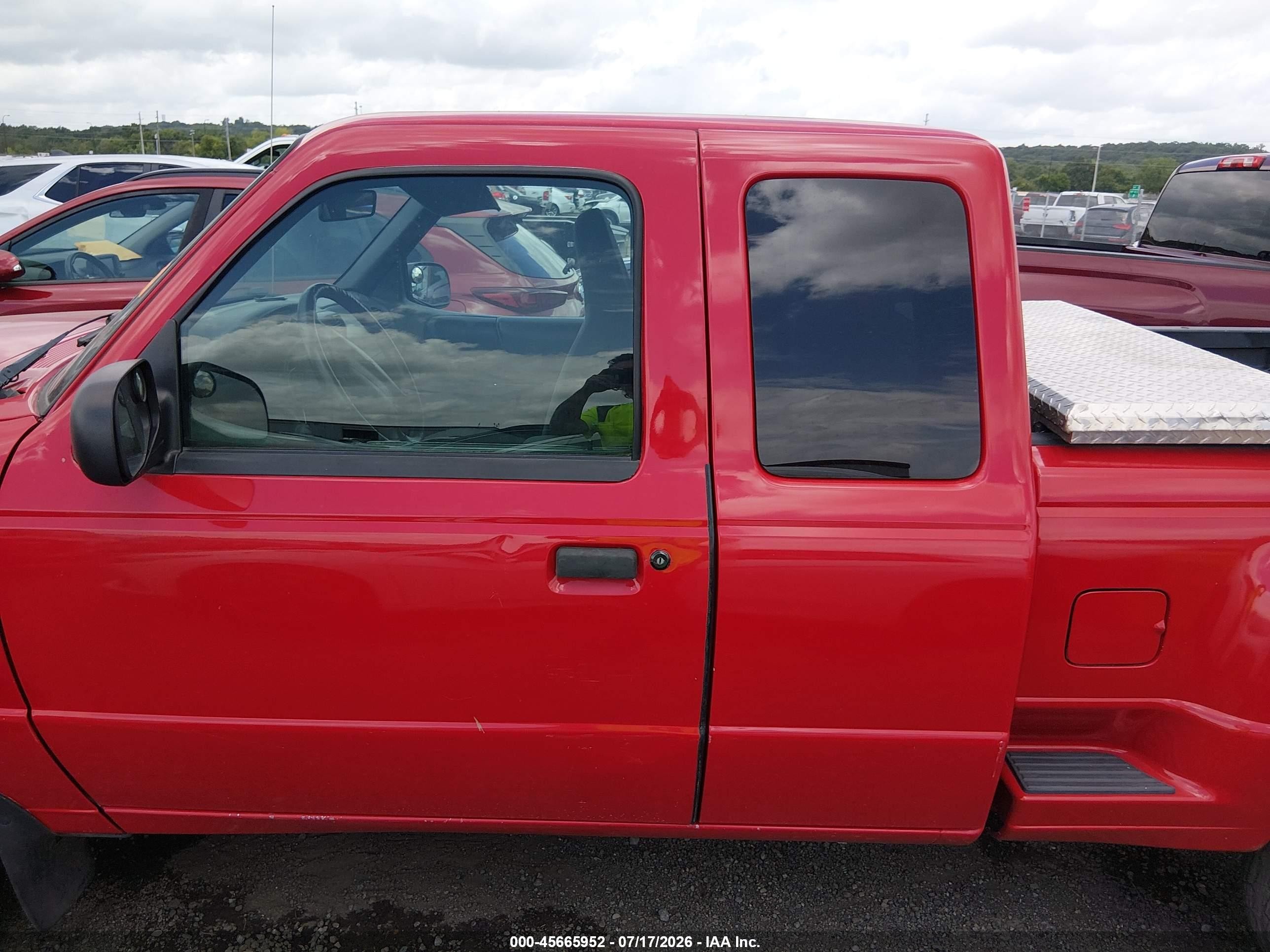 2000 Ford Ranger Xl/xlt Red vin: 1FTZR15V0YPB61099