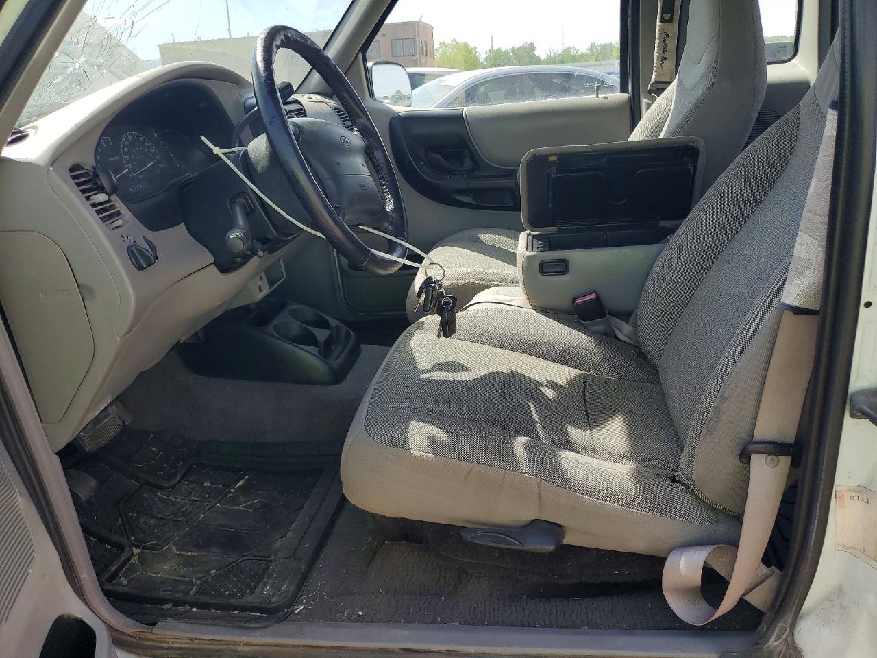 2000 Ford Ranger Super Cab White vin: 1FTZR15V1YPB90563