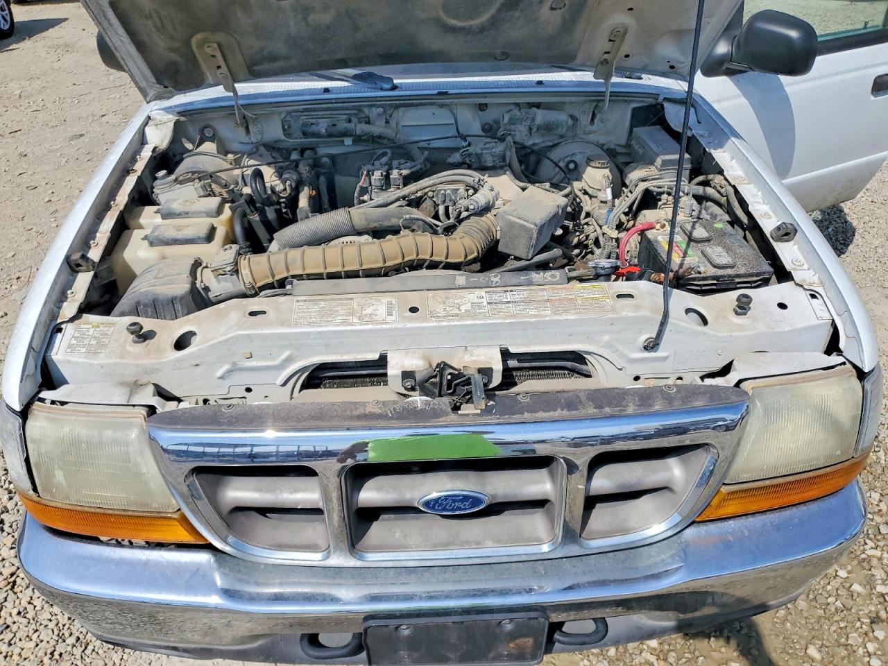 2000 Ford Ranger Super Cab White vin: 1FTZR15V1YPB90563
