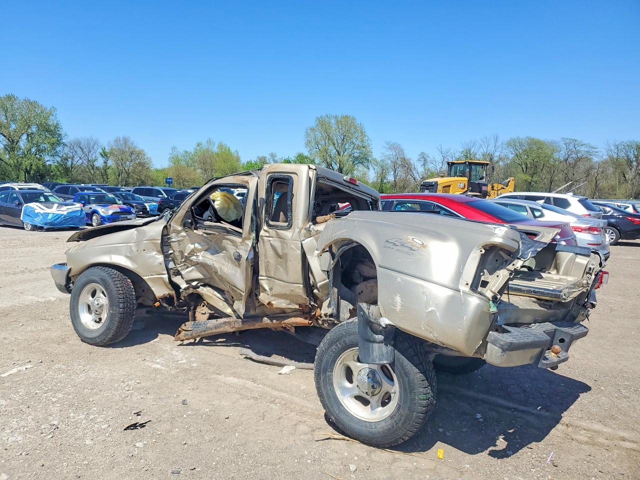 2000 Ford Ranger Super Cab Gold vin: 1FTZR15V3YPB09255