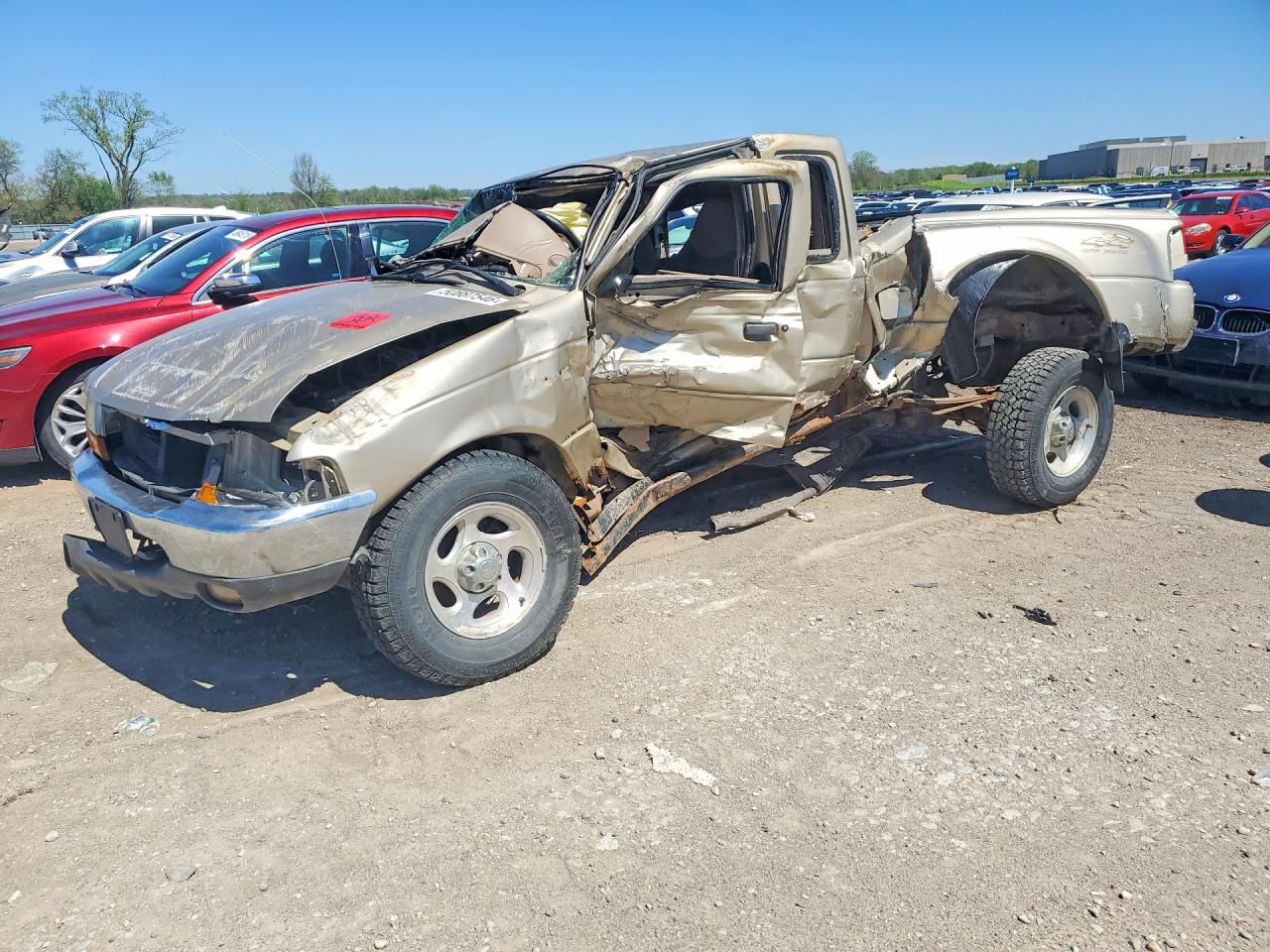 2000 Ford Ranger Super Cab Gold vin: 1FTZR15V3YPB09255
