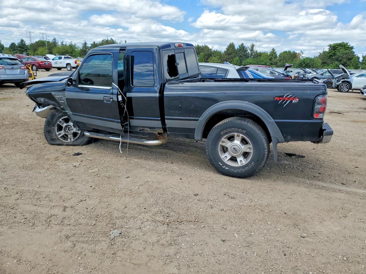 2000 Ford Ranger Super Cab Black vin: 1FTZR15V3YPB95893
