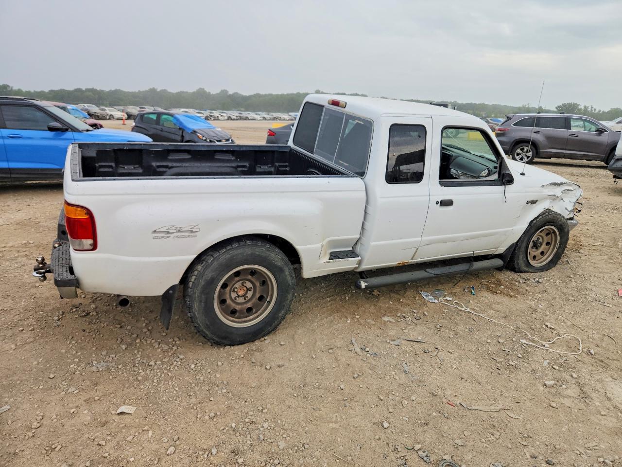 1999 Ford Ranger Super Cab White vin: 1FTZR15V4XTA89054