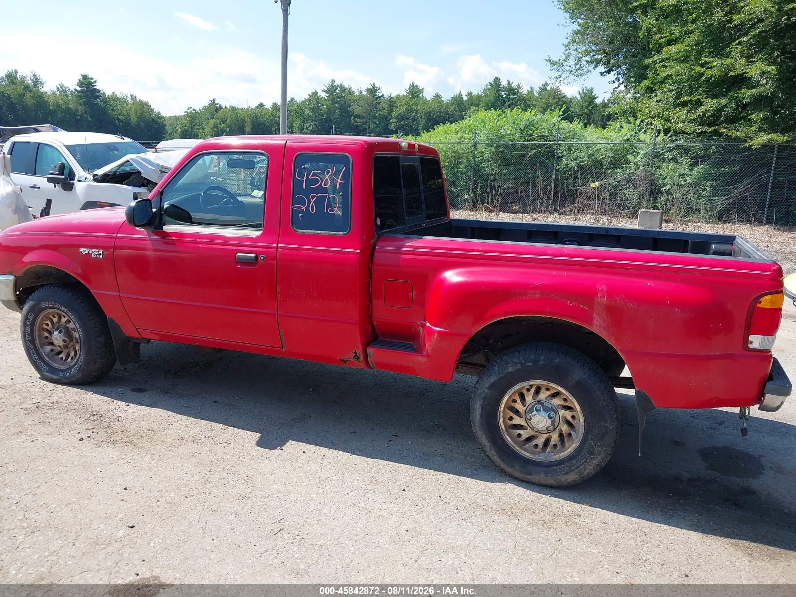 1999 Ford Ranger Xl/xlt Red vin: 1FTZR15V8XTA78848