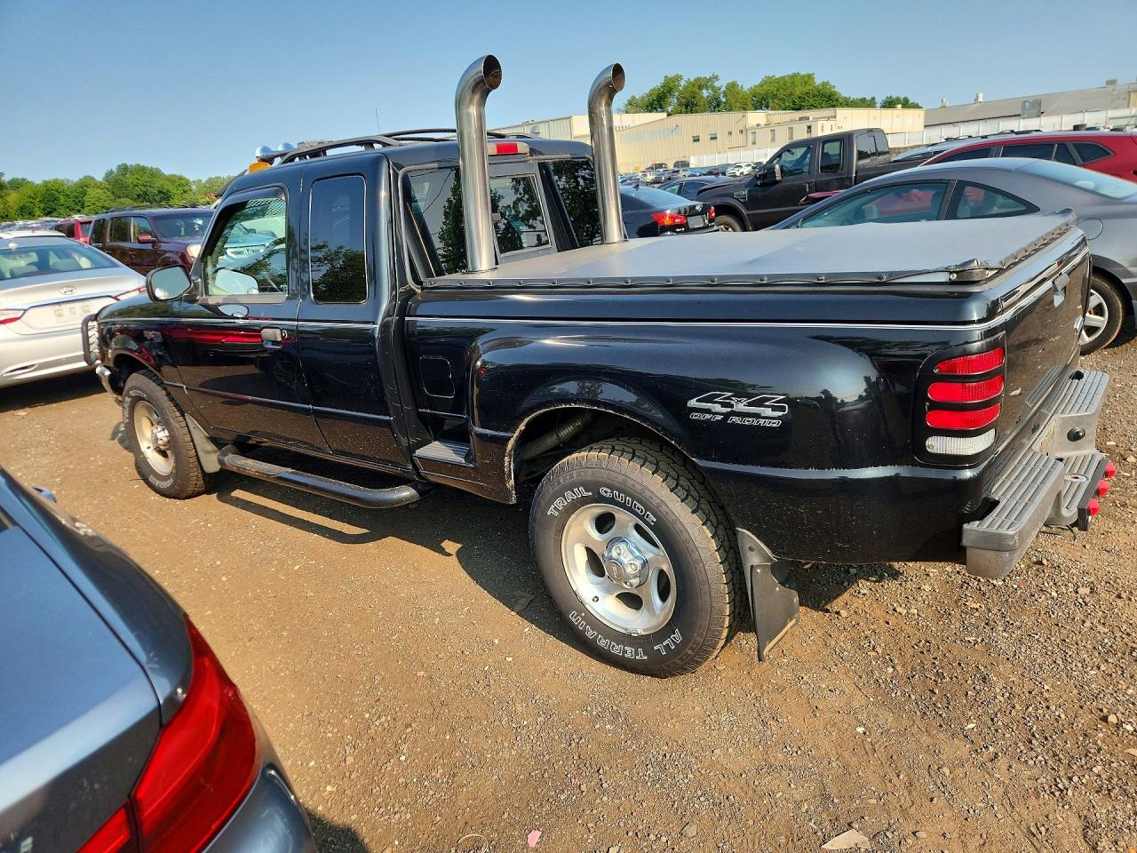 2000 Ford Ranger Super Cab Black vin: 1FTZR15V9YTA85230