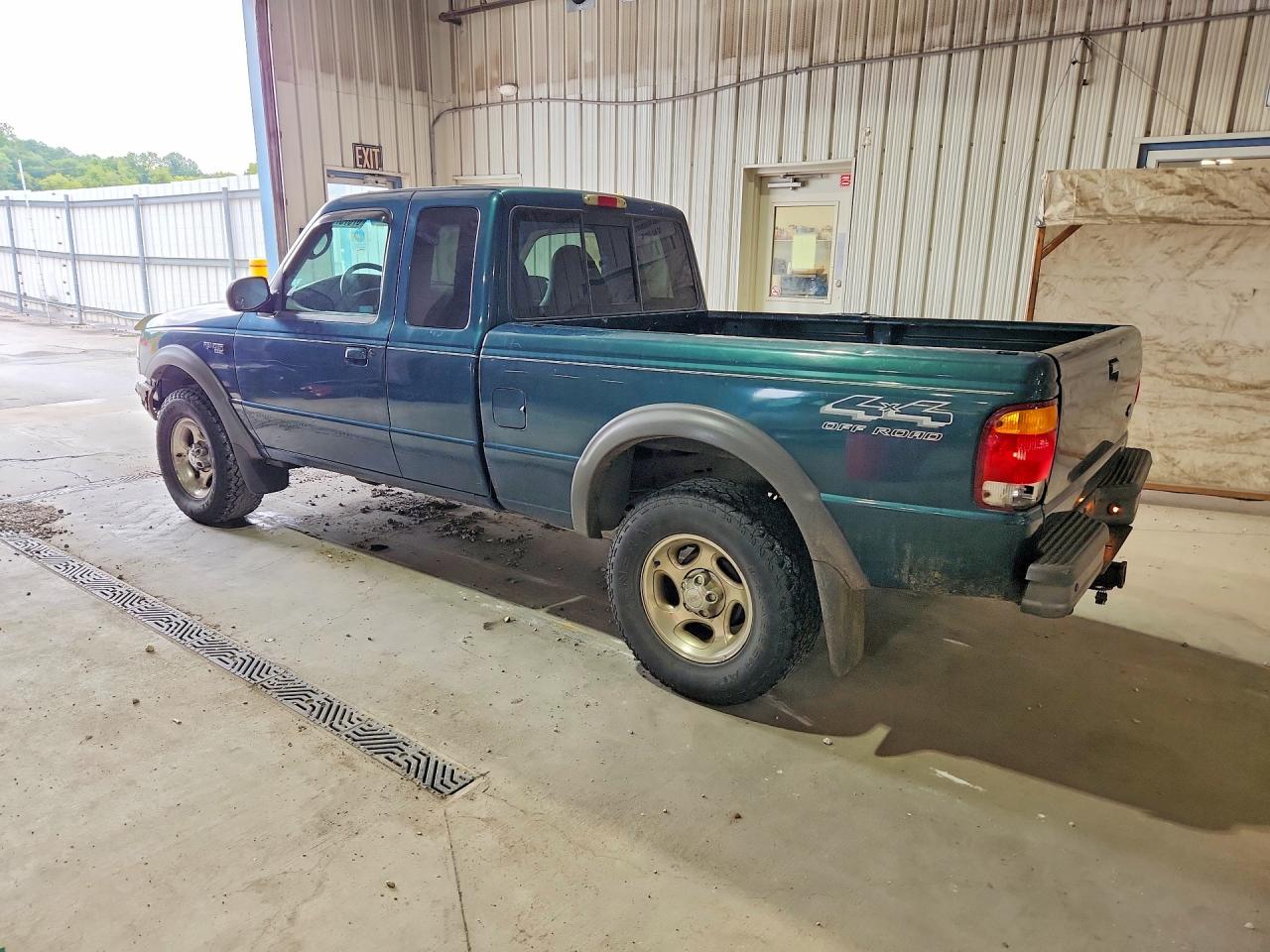 1998 Ford Ranger Super Cab Зеленый vin: 1FTZR15X1WTA59073
