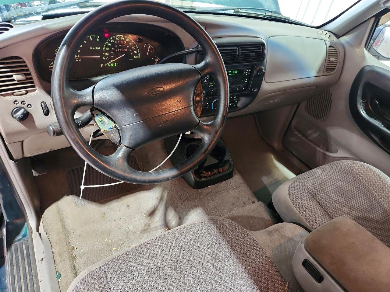 1998 Ford Ranger Super Cab Зеленый vin: 1FTZR15X1WTA59073
