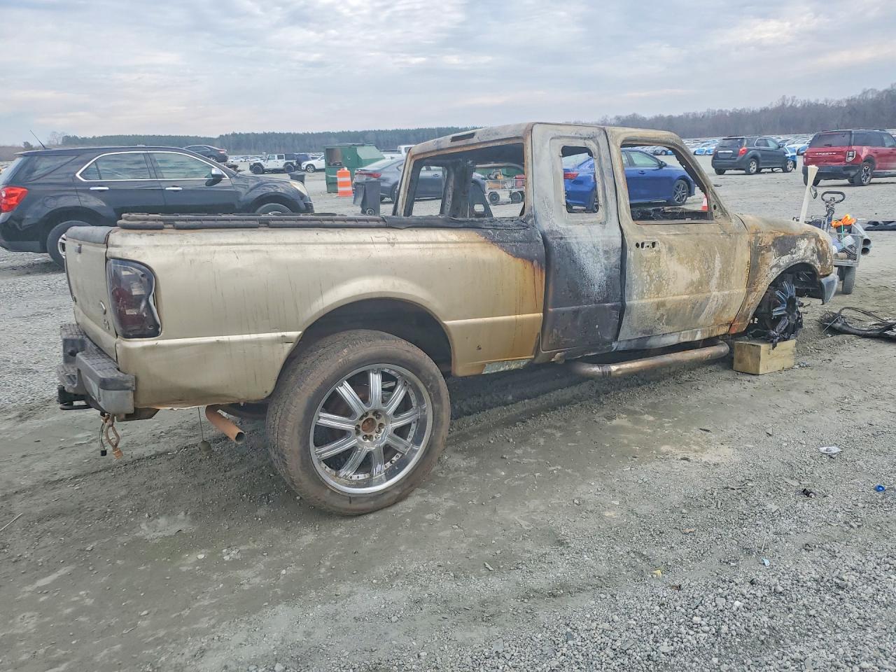 1999 Ford Ranger Super Cab Gold vin: 1FTZR15X1XTA31713