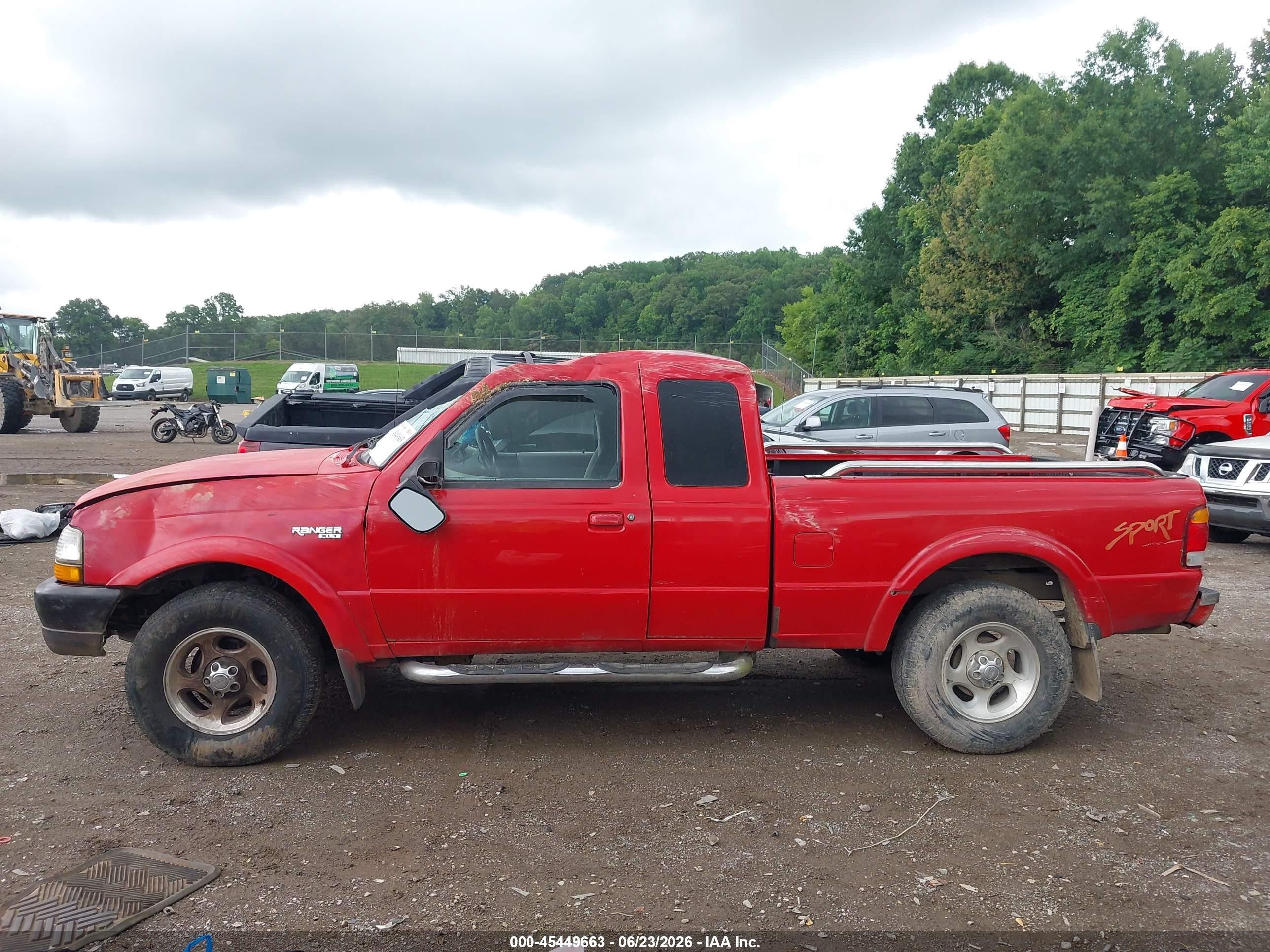 1999 Ford Ranger Xlt Red vin: 1FTZR15X2XPB36334