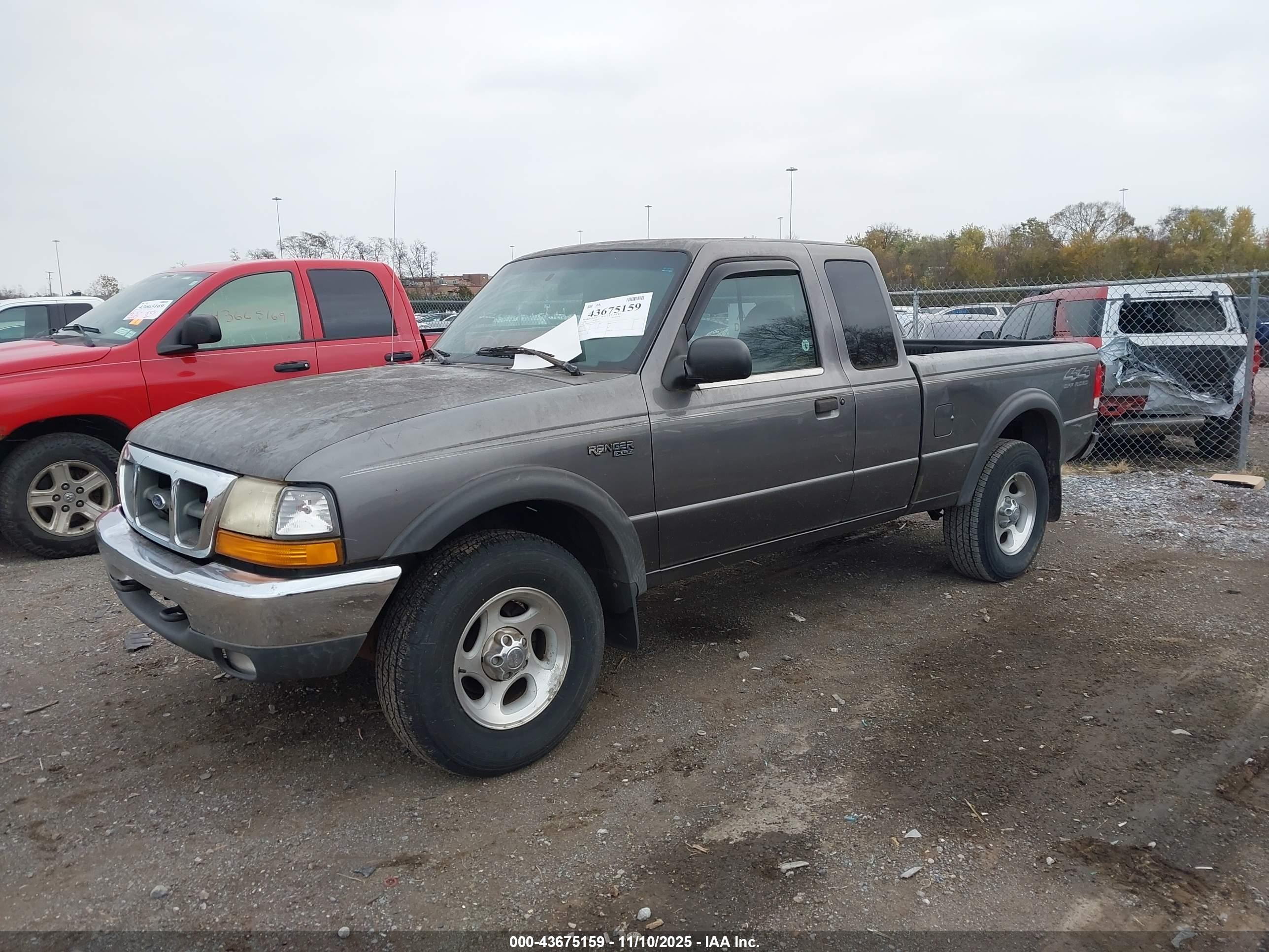 2000 Ford Ranger Xlt Серый vin: 1FTZR15X2YTA51227