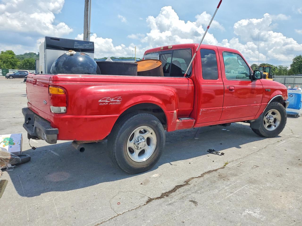 1998 Ford Ranger Super Cab Red vin: 1FTZR15X4WTA73517